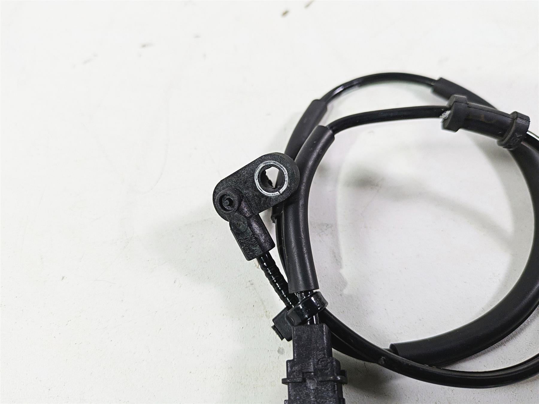 2021 Kawasaki Z900 ZR900 Front Abs Brake Wheel Speed Sensor 21176-0911 {{ shop.shopifyCountryName }} - Mototech271