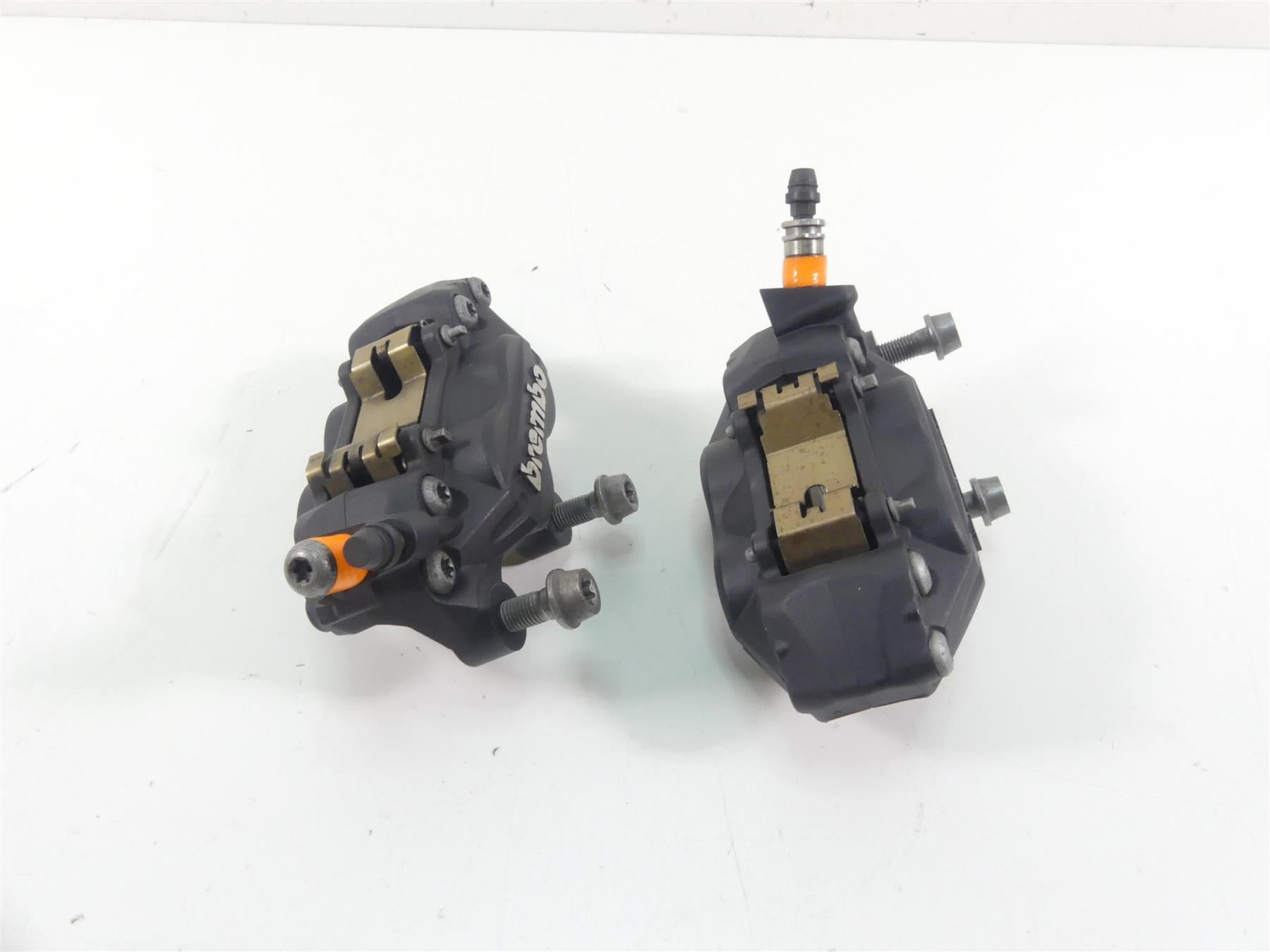 2017 BMW RnineT Racer K32 Front Brembo Brake Caliper Set 34117716717 34117716718 {{ shop.shopifyCountryName }} - Mototech271
