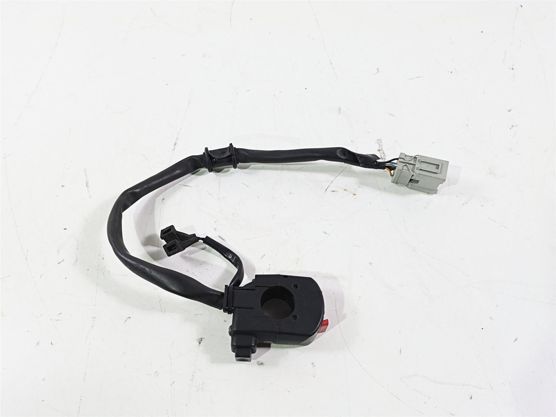 2017 Honda CBR600RR Right Hand Control Switch Kill Start 35130-MJC-A01 {{ shop.shopifyCountryName }} - Mototech271