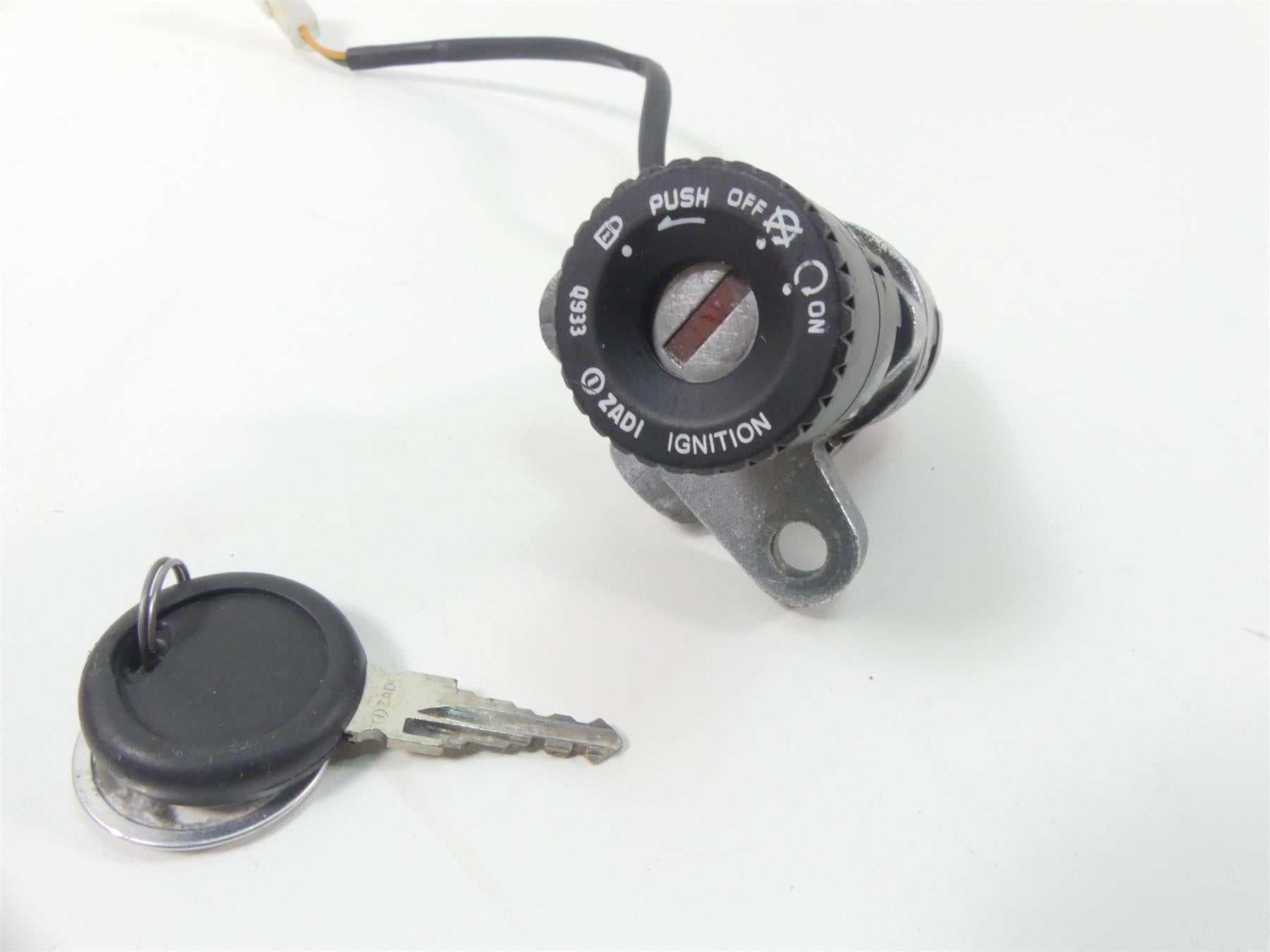 2016 Moto Guzzi V7 II Special 750 Ignition Switch Key Lock Tank Cap Set 883477 {{ shop.shopifyCountryName }} - Mototech271