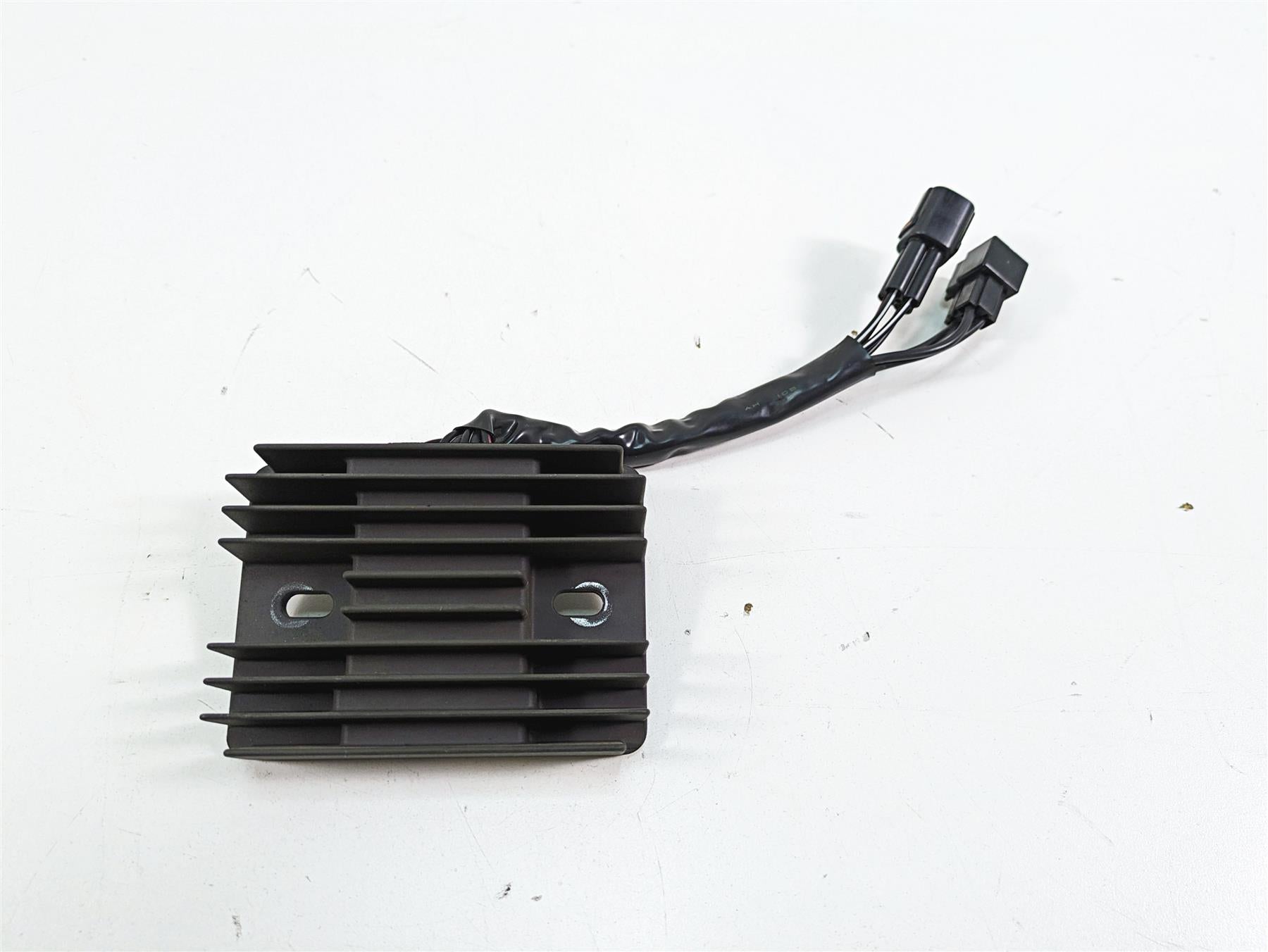 2022 Suzuki GSXR 750 Rectifier Voltage Regulator 2800-47H00 SH811AA {{ shop.shopifyCountryName }} - Mototech271