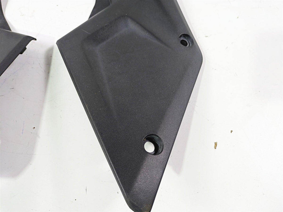 2020 Suzuki V-Strom 1050 XT Between Leg Side Cover Fairing Set 47111-06L00 {{ shop.shopifyCountryName }} - Mototech271