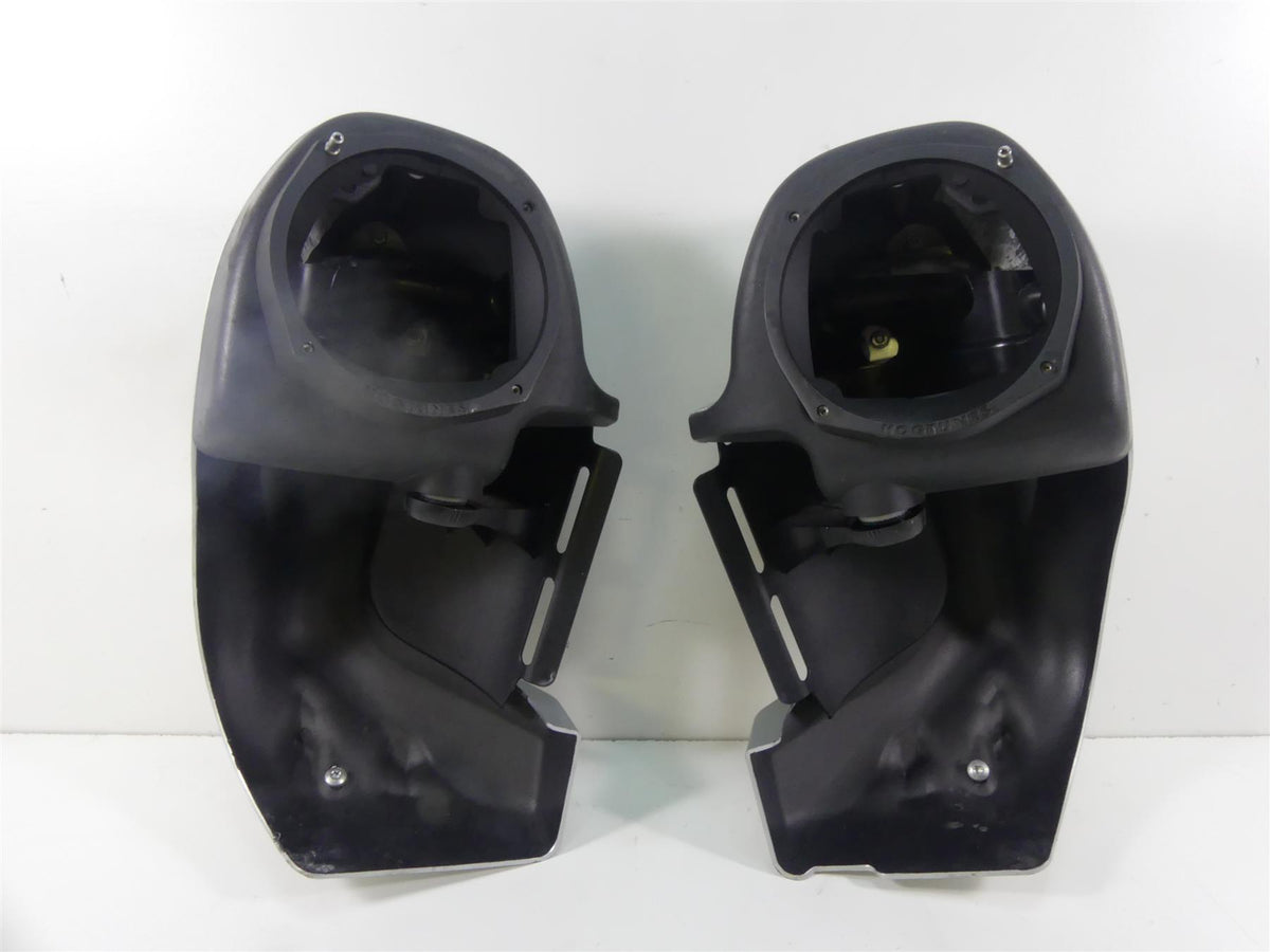 2010 Harley Touring FLHX Street Glide Lower Leg Fairings + Hogtunes Mounts {{ shop.shopifyCountryName }} - Mototech271