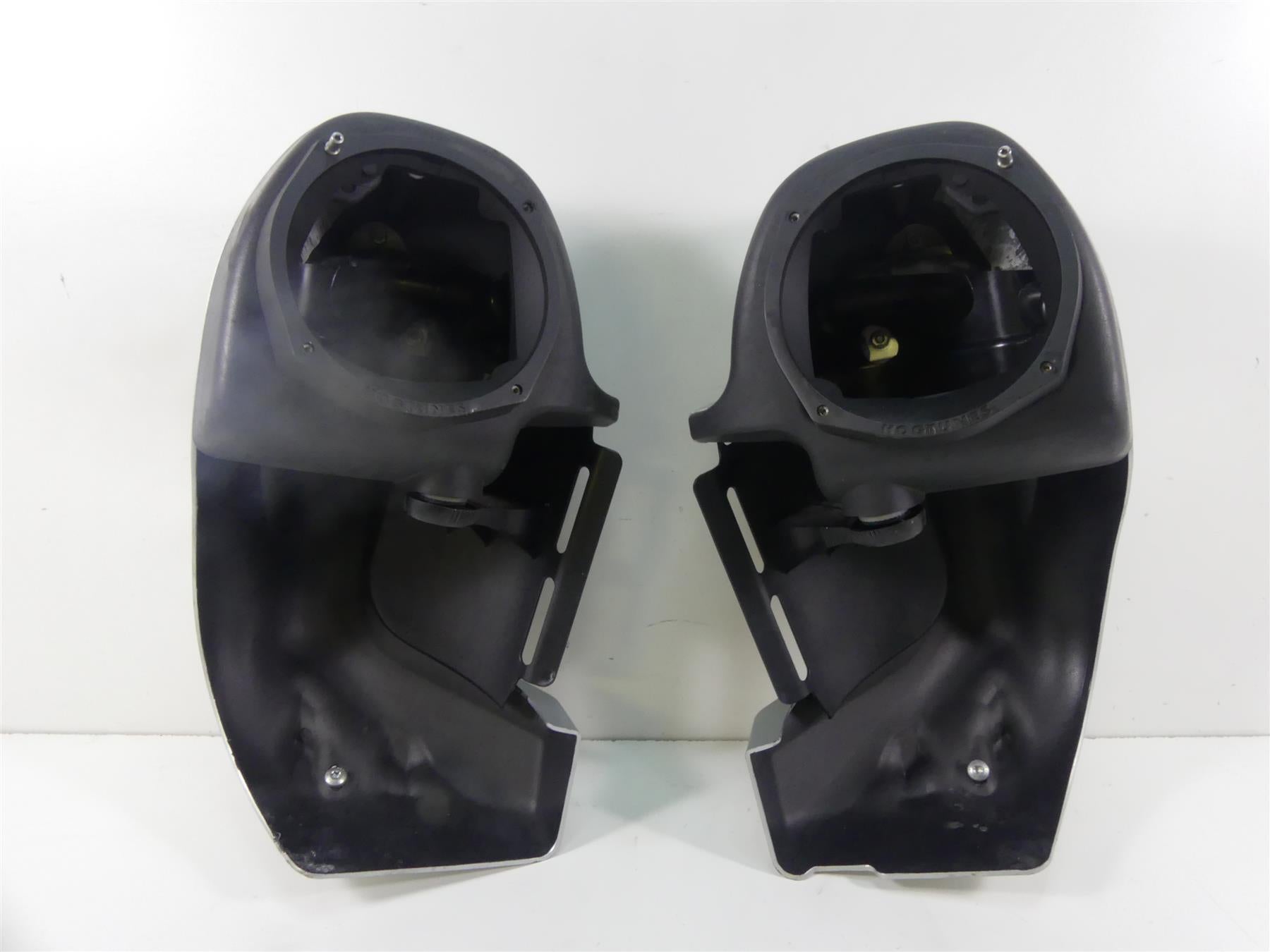 2010 Harley Touring FLHX Street Glide Lower Leg Fairings + Hogtunes Mounts
