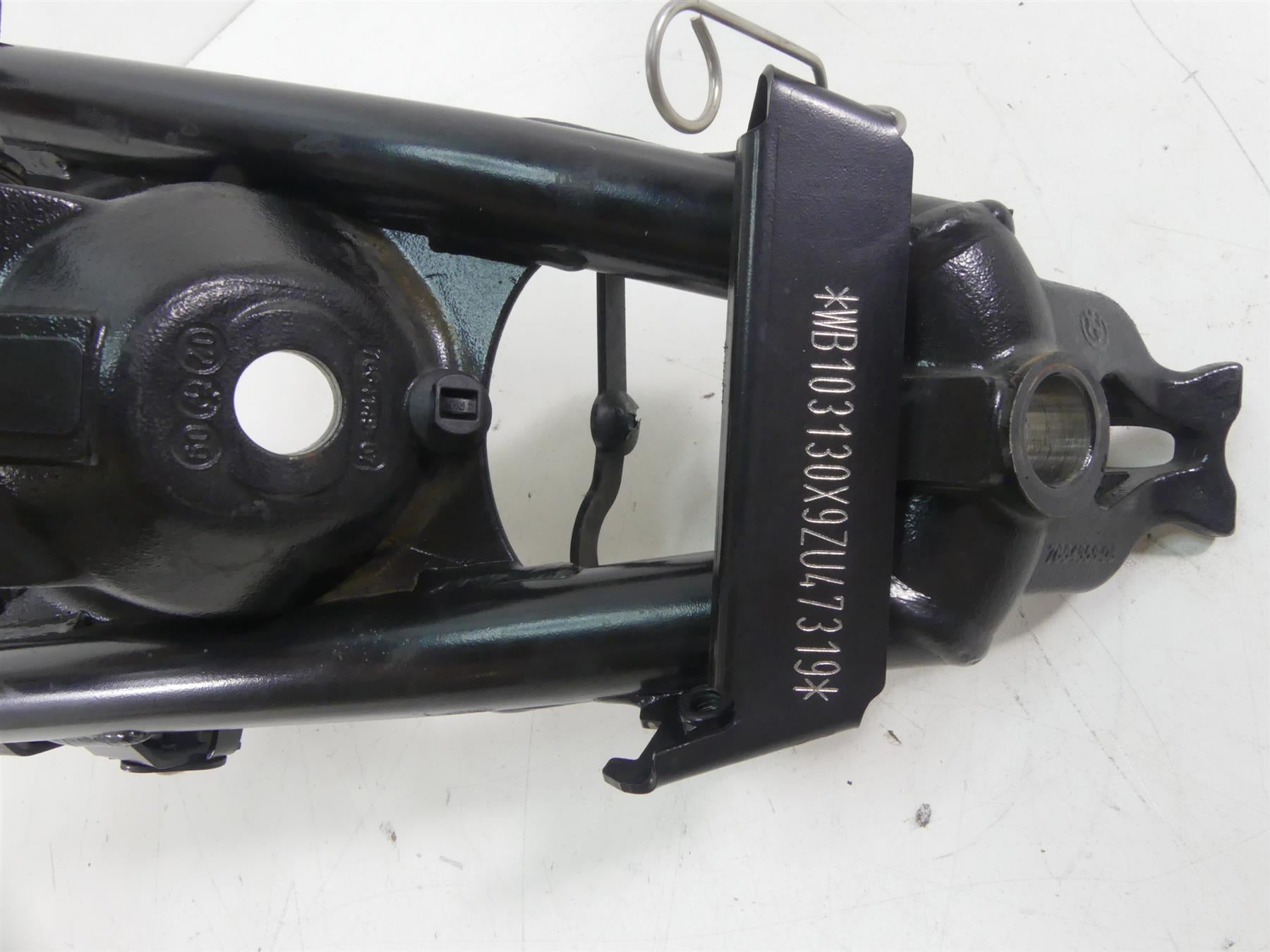 2009 BMW R1200GS K25 Straight Main Frame Chassis - Slvg 46517704979 {{ shop.shopifyCountryName }} - Mototech271