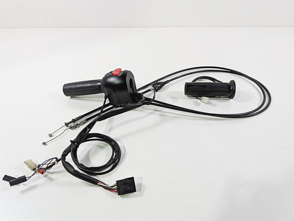 2013 Victory Vision Tour Right Hand Control Switch & Grip Heater 4011357 {{ shop.shopifyCountryName }} - Mototech271