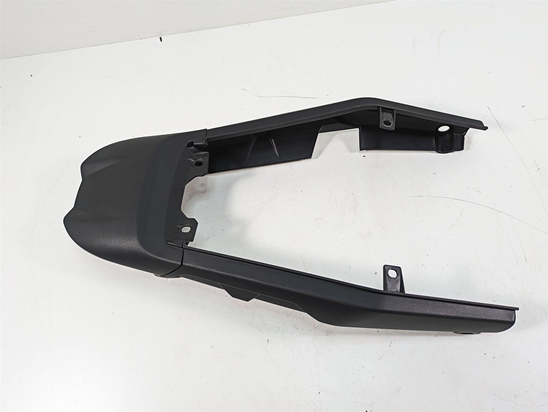 2020 Moto Guzzi V85 TT Adventure Rear Tail Side Cover Fairing Set -Read 2B005352 {{ shop.shopifyCountryName }} - Mototech271