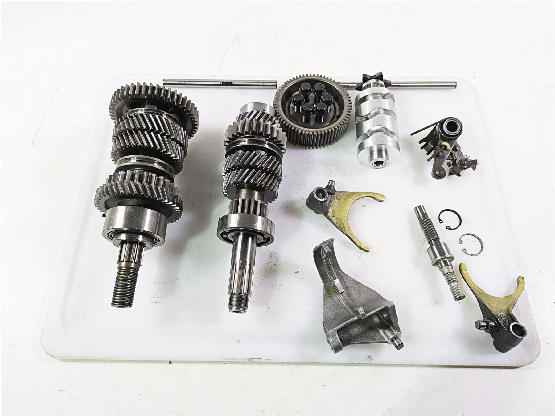 2010 Harley VRSCF Muscle Rod Transmission Gear Pack 35454-01KA 35455-01KA {{ shop.shopifyCountryName }} - Mototech271