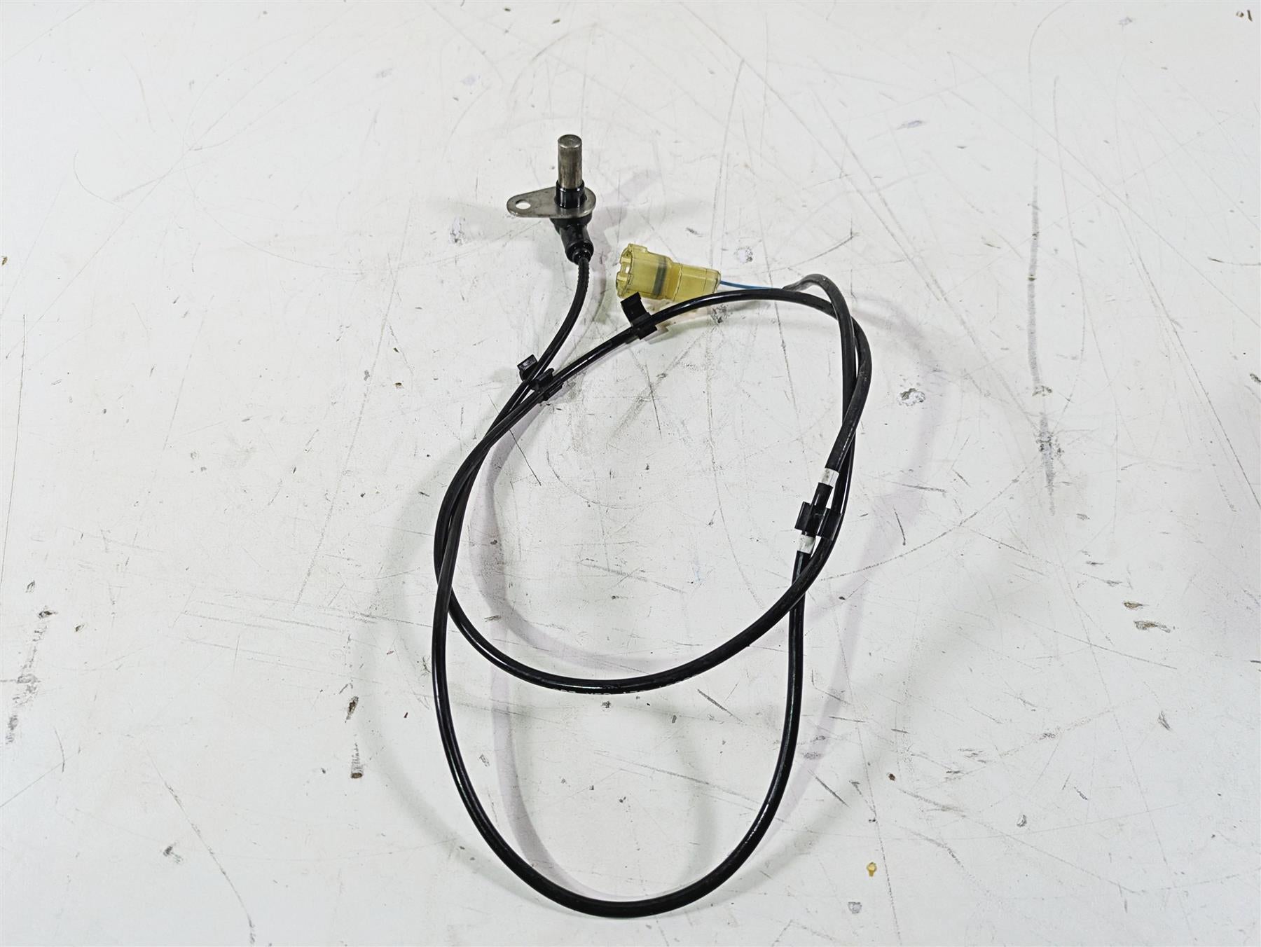 2020 Triumph Daytona 765 Moto2 Front Abs Brake Wheel Speed Sensor T2024445 {{ shop.shopifyCountryName }} - Mototech271