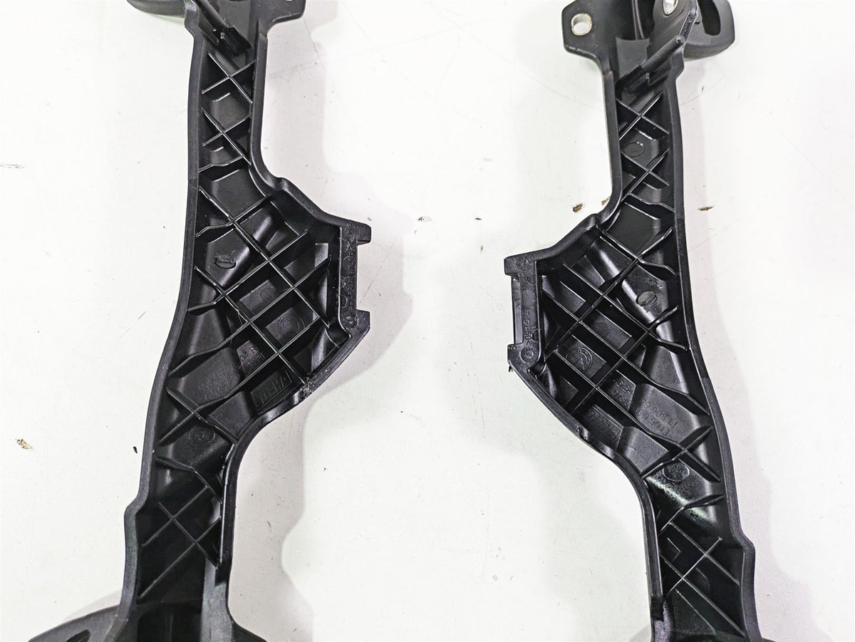 2009 BMW R1200RT K26 Saddlebag Holder Bracket Set 46547699903 46547699904 {{ shop.shopifyCountryName }} - Mototech271