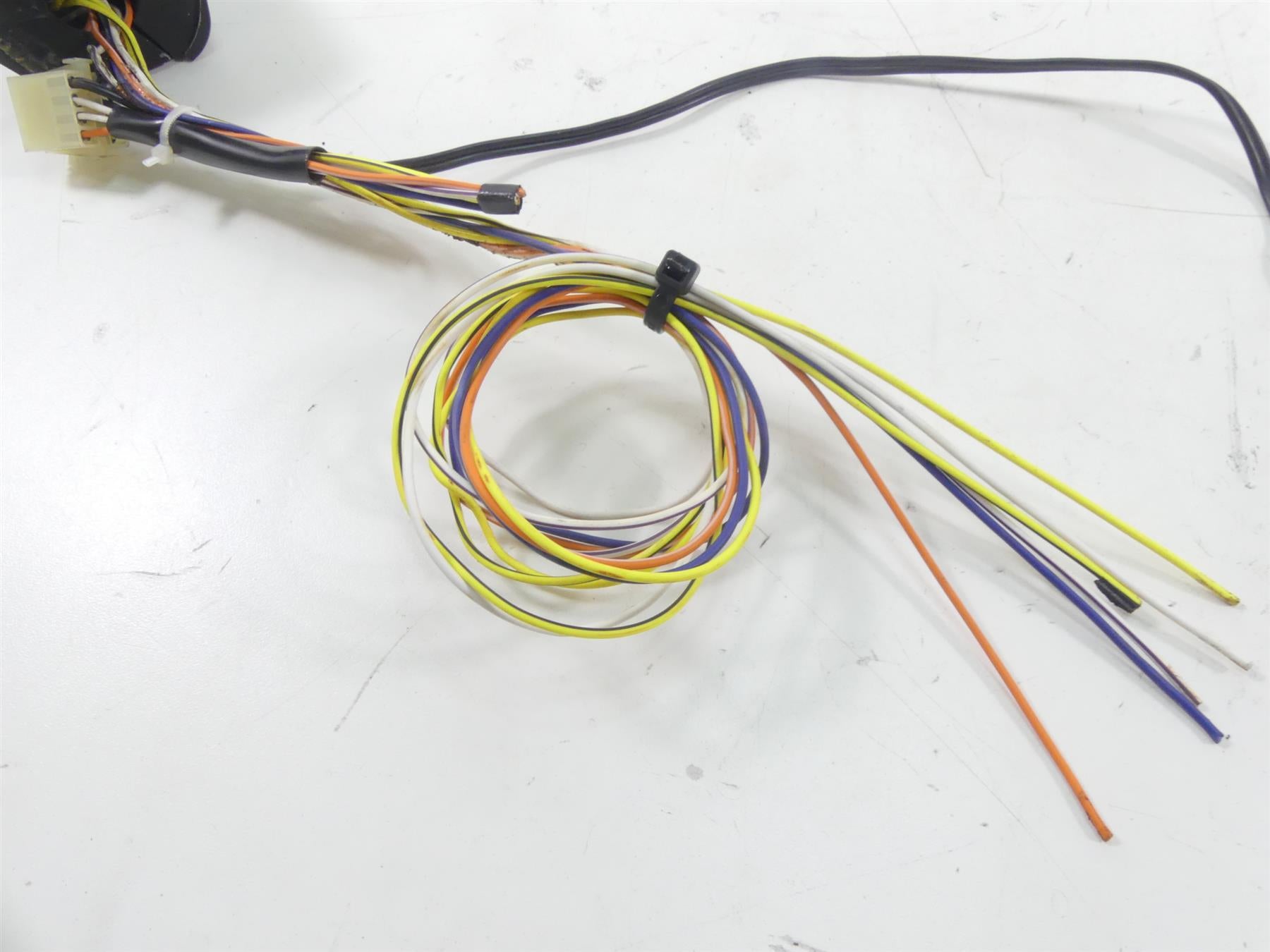 1995 Harley Dyna FXDL Low Rider Left Hand Control Switch 70218-87A {{ shop.shopifyCountryName }} - Mototech271