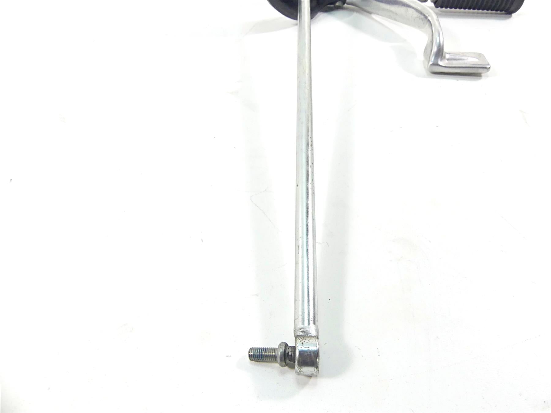 2005 Harley Sportster XL1200 C Front Right Foot Peg & Brake Pedal Set 42652-04 {{ shop.shopifyCountryName }} - Mototech271