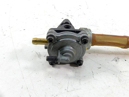 1997 Harley Sportster XL1200 C Petcock Fuel Gas Petrol Valve 62169-95C {{ shop.shopifyCountryName }} - Mototech271