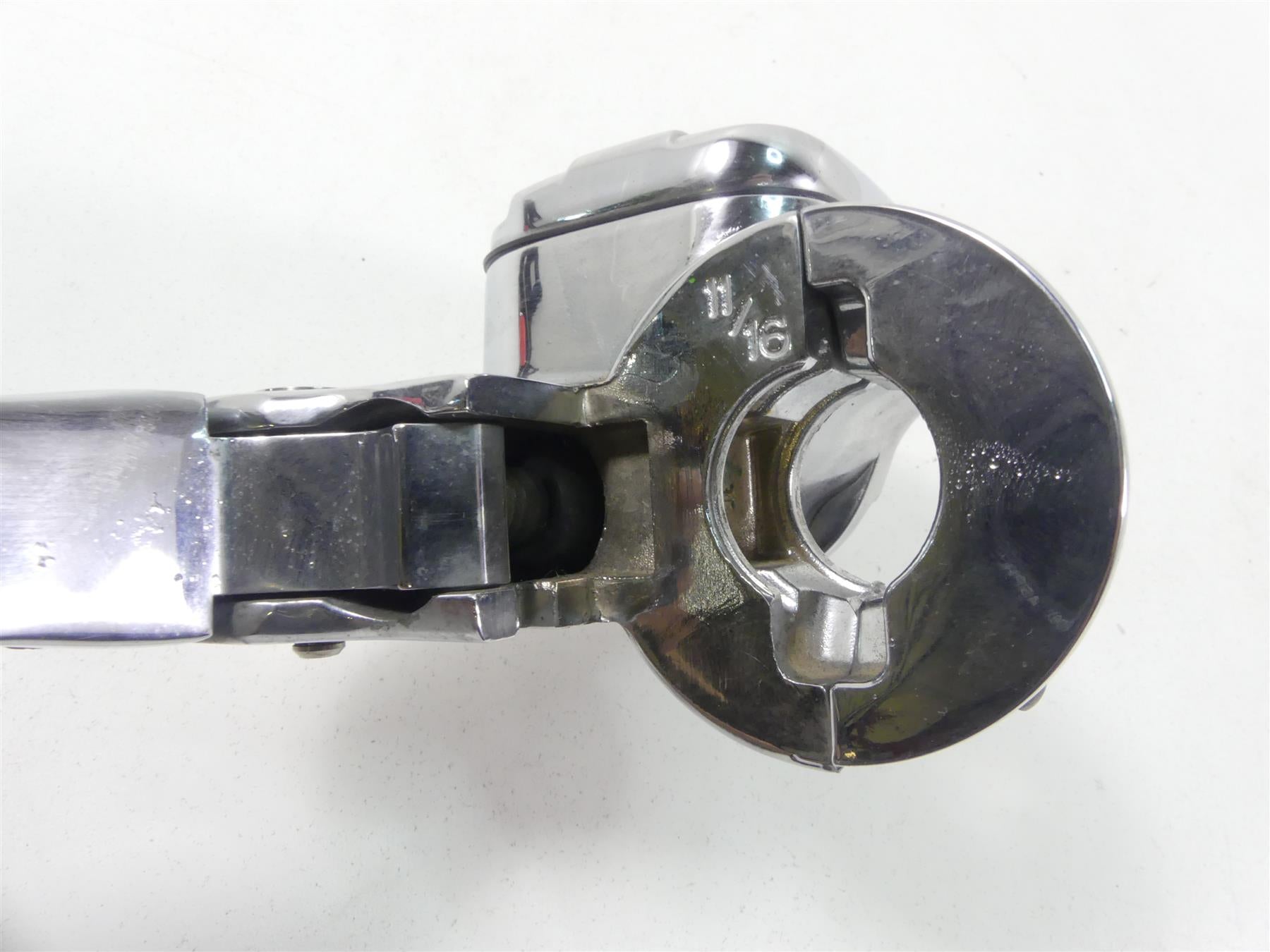 2012 Harley CVO FLHX SE3 Street Glide Clutch Master Cylinder 11/16" 46113-02D {{ shop.shopifyCountryName }} - Mototech271