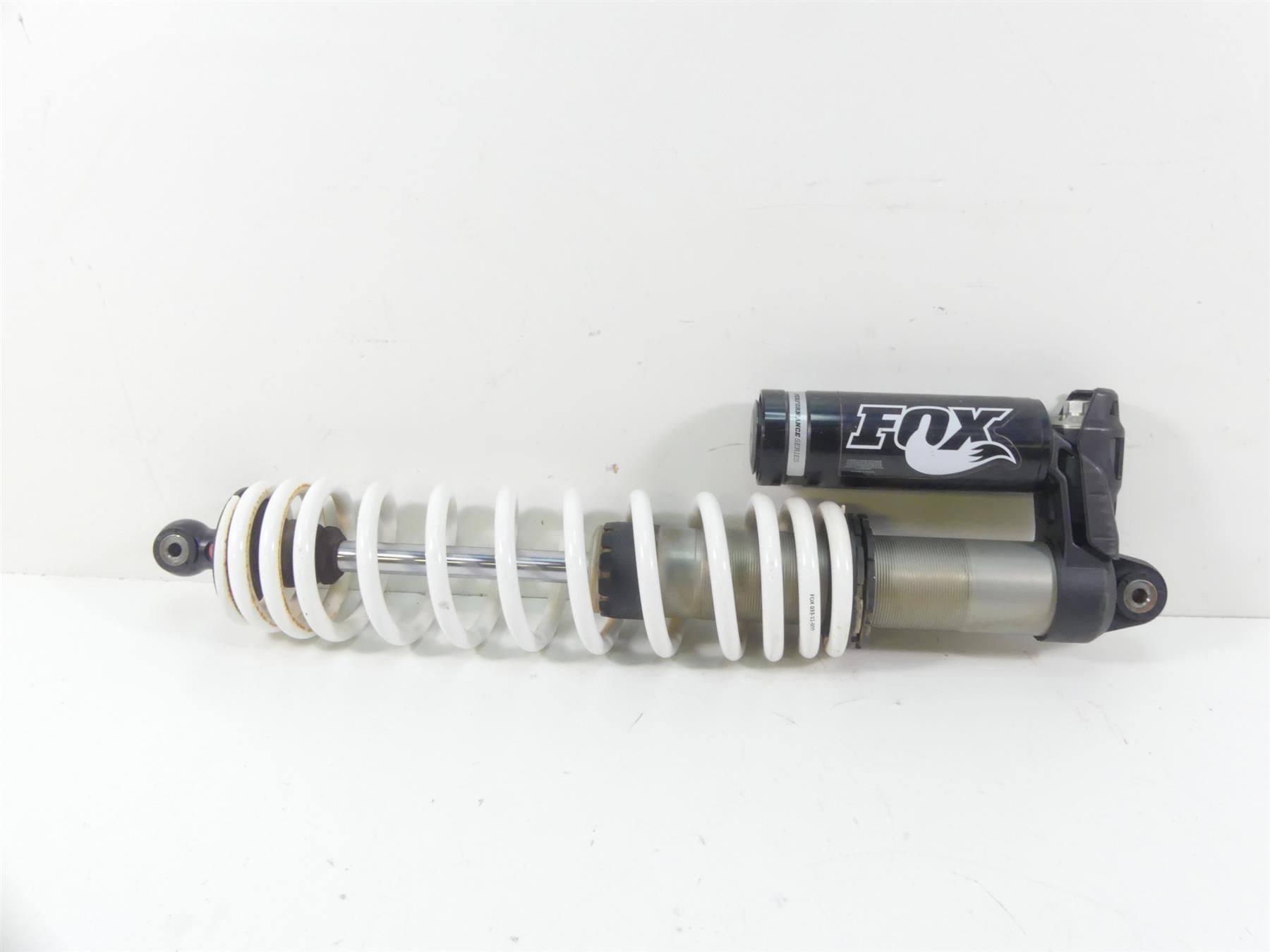 2017 Yamaha YXZ1000R EPS SS Straight Fox Front Left Shock Damper 2HC-F3390-00-00 {{ shop.shopifyCountryName }} - Mototech271
