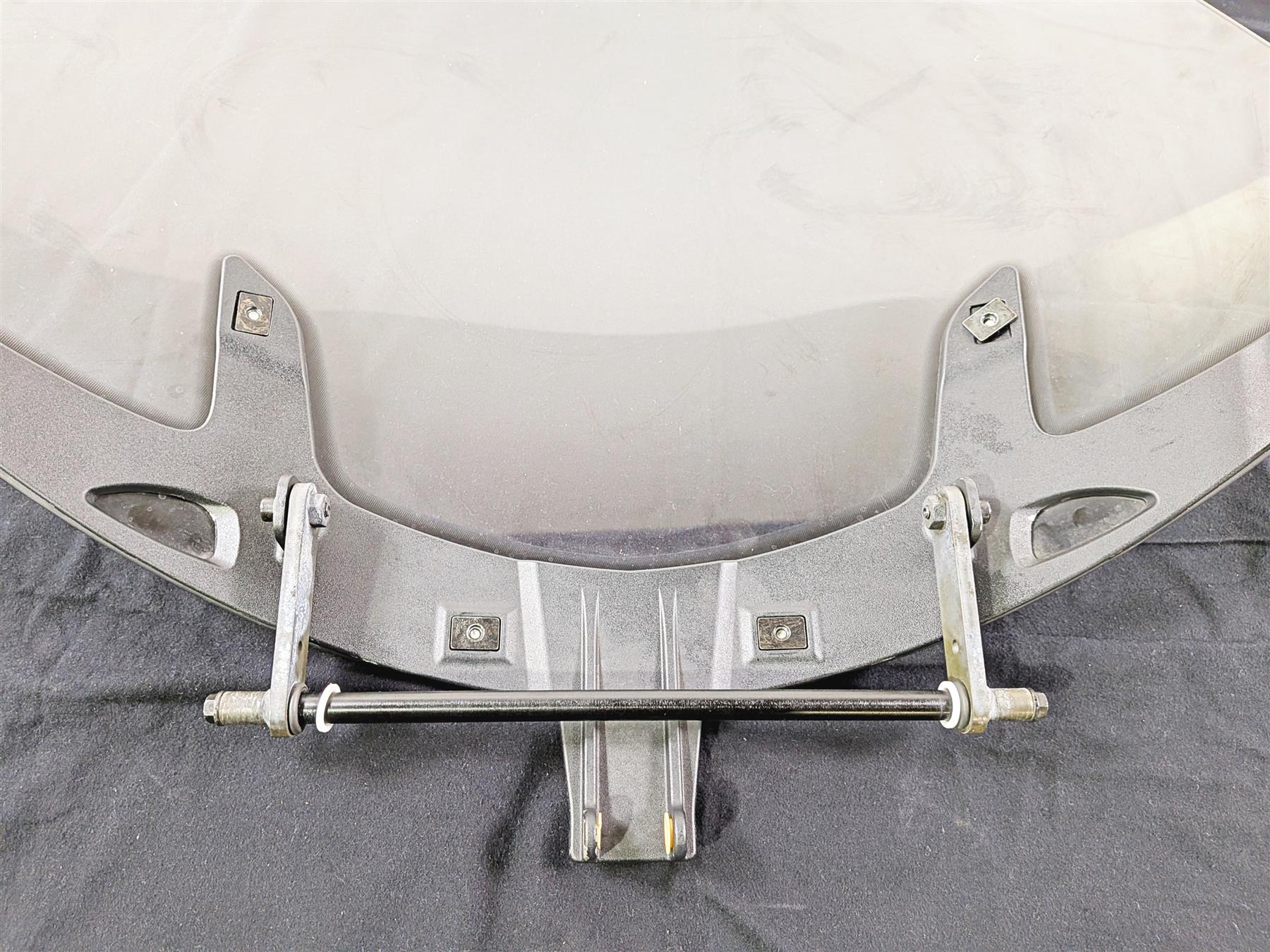 2013 Victory Vision Tour Windshield Wind Shield Scree & Mount 2204156 {{ shop.shopifyCountryName }} - Mototech271