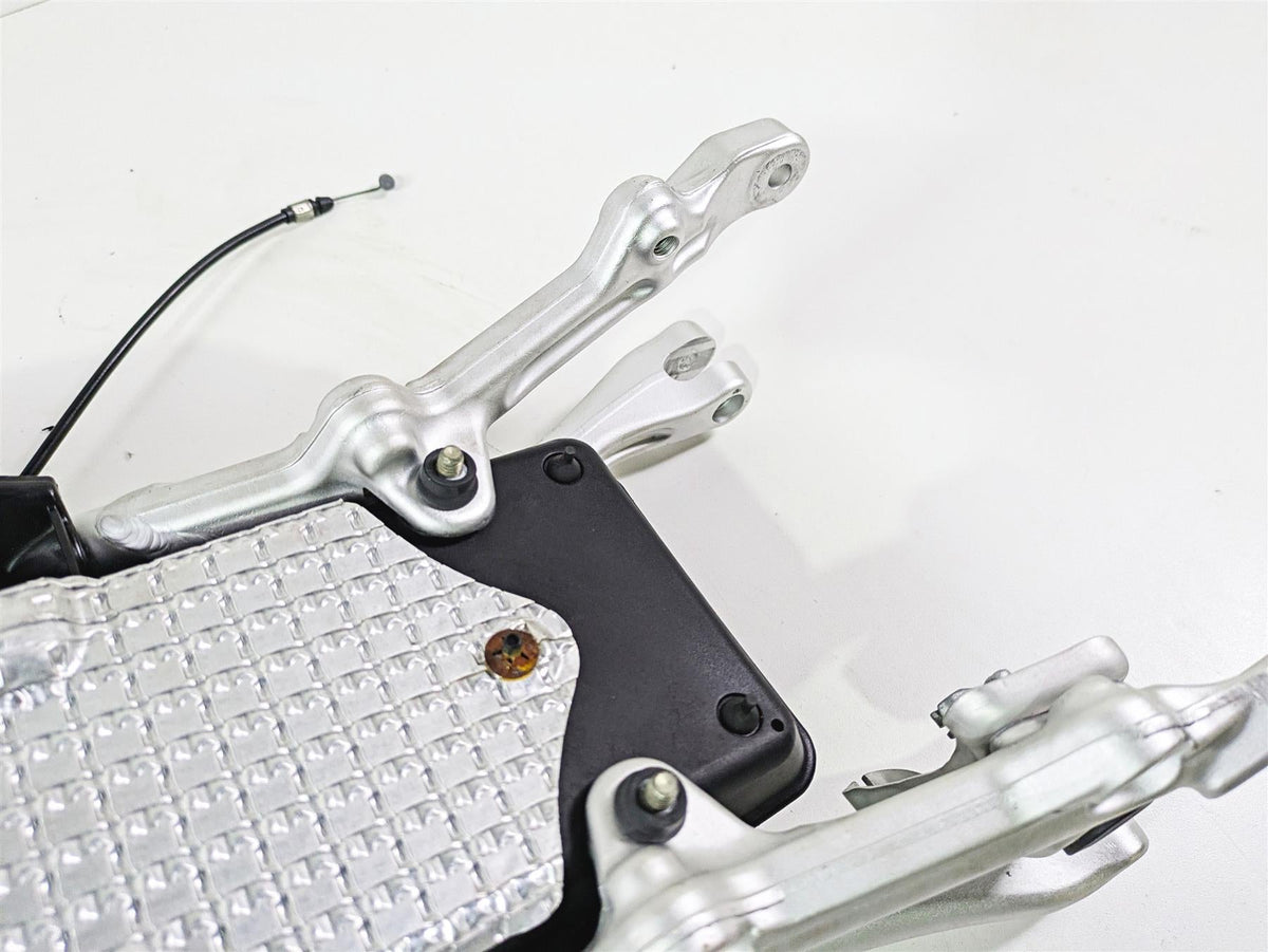 2012 Mv Agusta F4 RR Subframe & Inner Fender - Read 8000B5268 {{ shop.shopifyCountryName }} - Mototech271