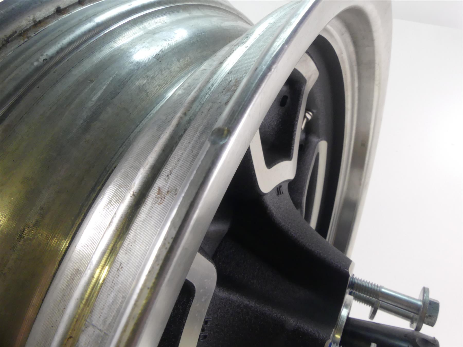 2014 Harley FXDL Dyna Low Rider Straight Rear 17x4/5 Wheel Rim 40900289 {{ shop.shopifyCountryName }} - Mototech271
