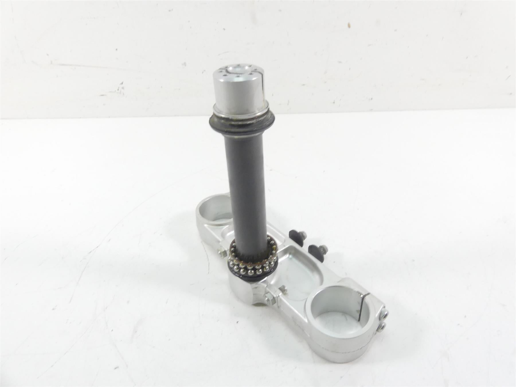 2007 Ducati Sport Classic GT1000 Lower Triple Tree Steering Clamp 54mm 34220521A {{ shop.shopifyCountryName }} - Mototech271