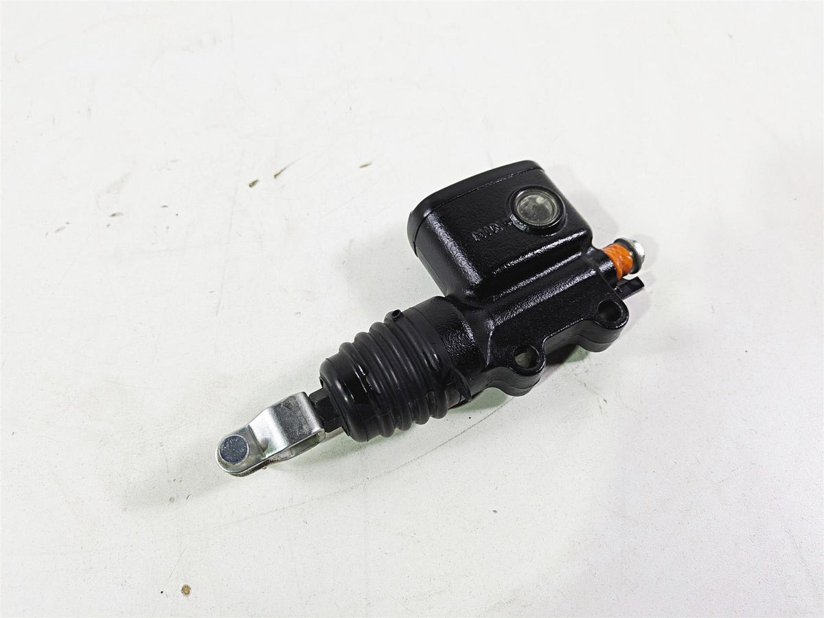 2021 Harley Softail FXST Standard Rear Brake Master Cylinder 5/8" 41700460 {{ shop.shopifyCountryName }} - Mototech271