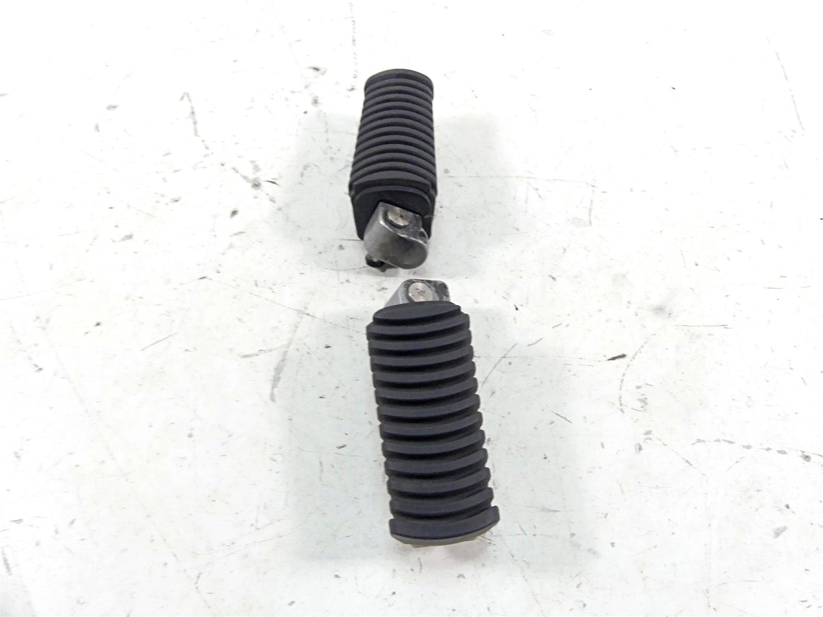 2009 BMW R1200 GS K25 Rear Footpeg Foot Rest Set 46712310403 46712310404 {{ shop.shopifyCountryName }} - Mototech271