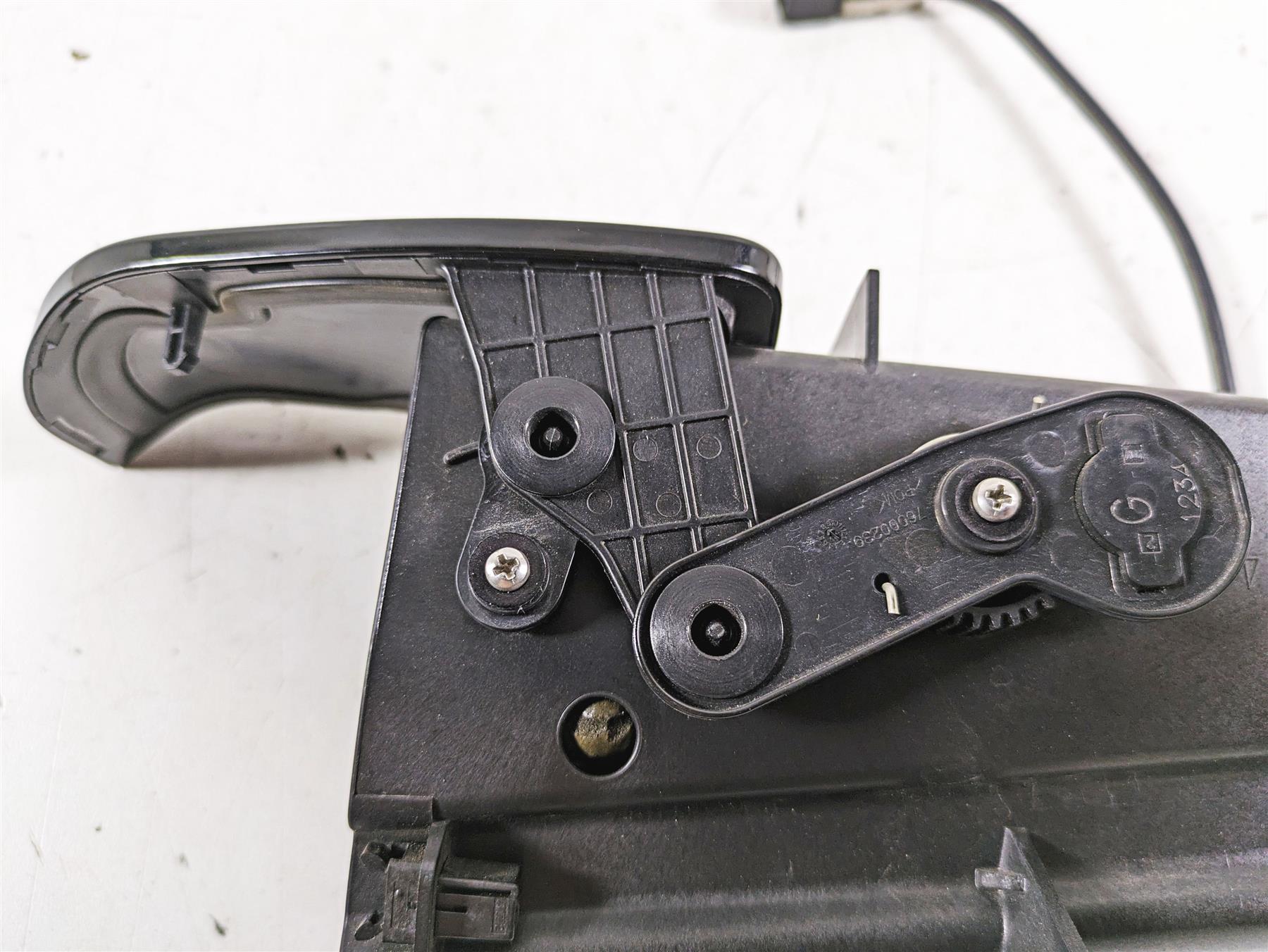 2015 Harley Touring FLHXS Street Glide Front Fairing Media Compartment 76000117 {{ shop.shopifyCountryName }} - Mototech271