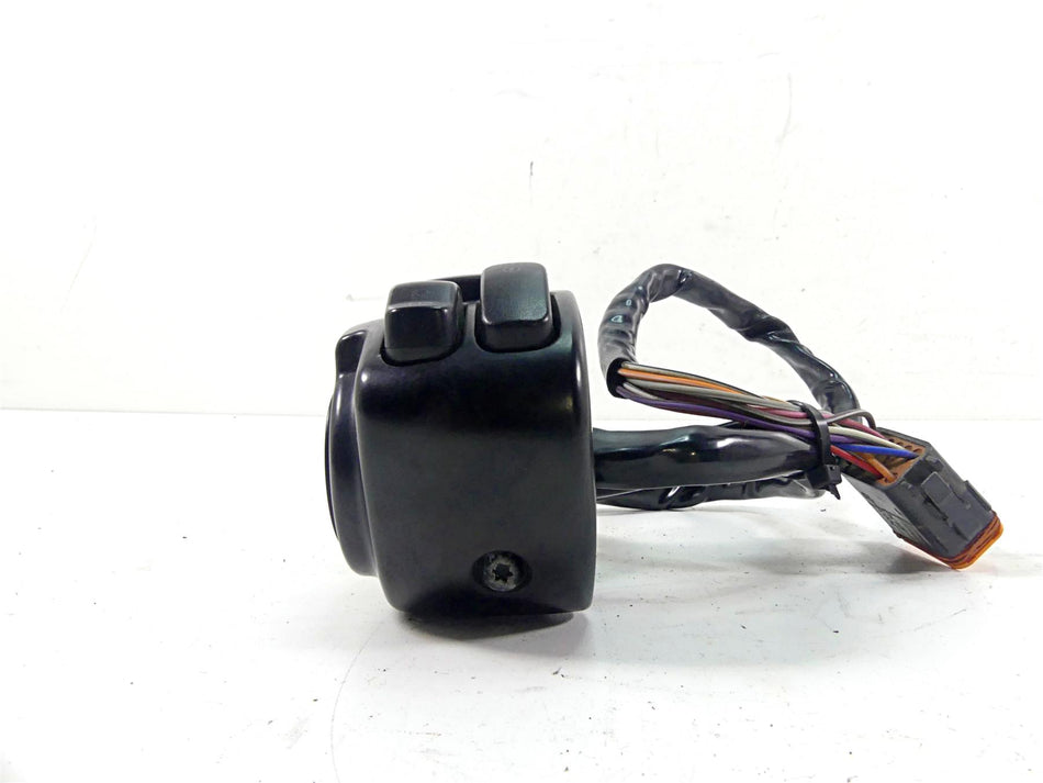 2004 Harley Touring FLHTCUI Electra Glide Right Hand Control Switch 71683-06A {{ shop.shopifyCountryName }} - Mototech271