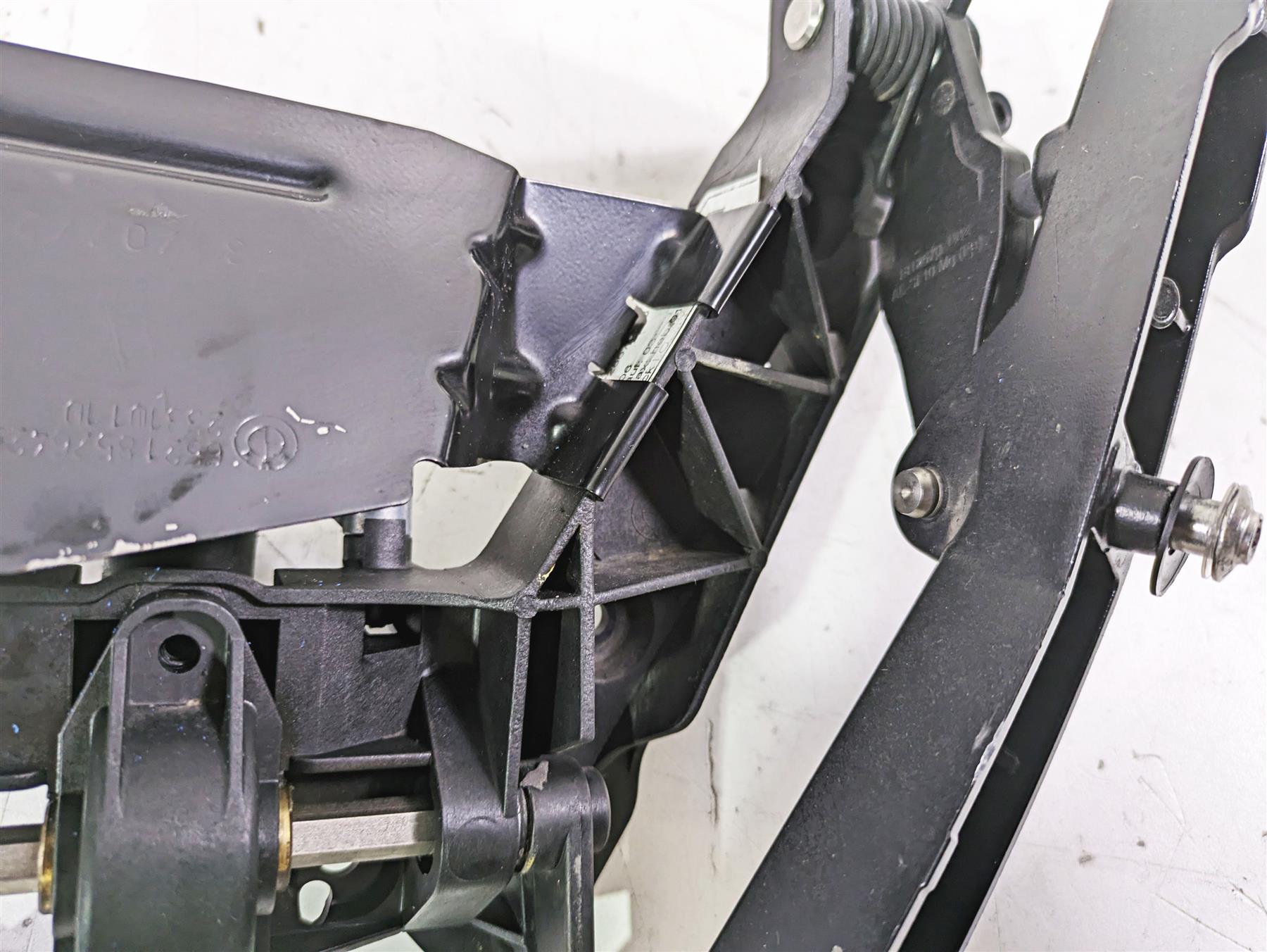 2014 BMW R1200 RT RTW K52 Windshield Adjuster & Motor 46637728676 55218526425 {{ shop.shopifyCountryName }} - Mototech271