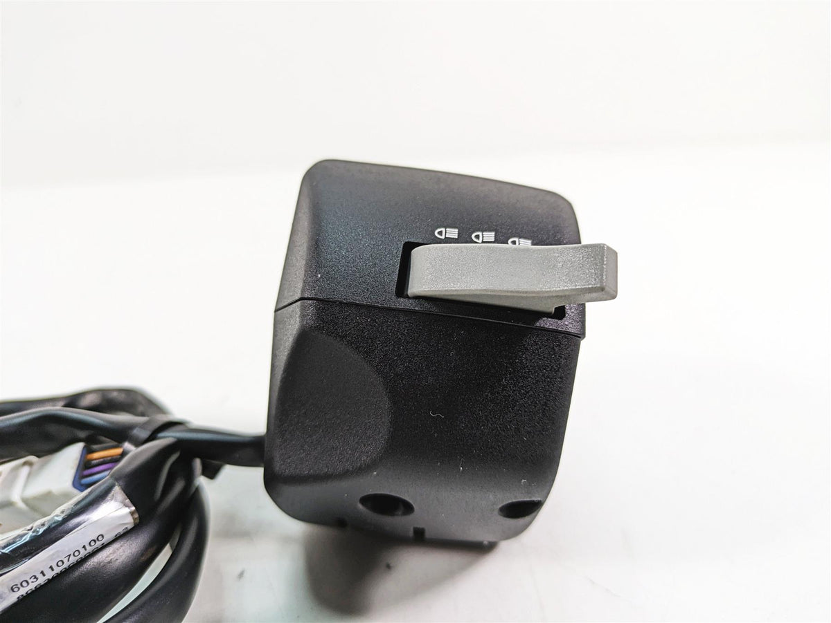 2018 KTM 1090 Adventure R Left Hand Turn Signal Control Switch 60311070100 {{ shop.shopifyCountryName }} - Mototech271