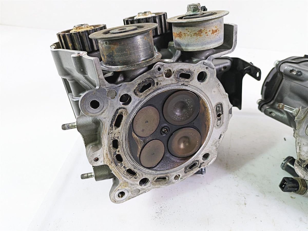 2012 Ducati Streetfighter 848 Cylinderhead Cylinder Heads 30123301AB 30122782AB {{ shop.shopifyCountryName }} - Mototech271
