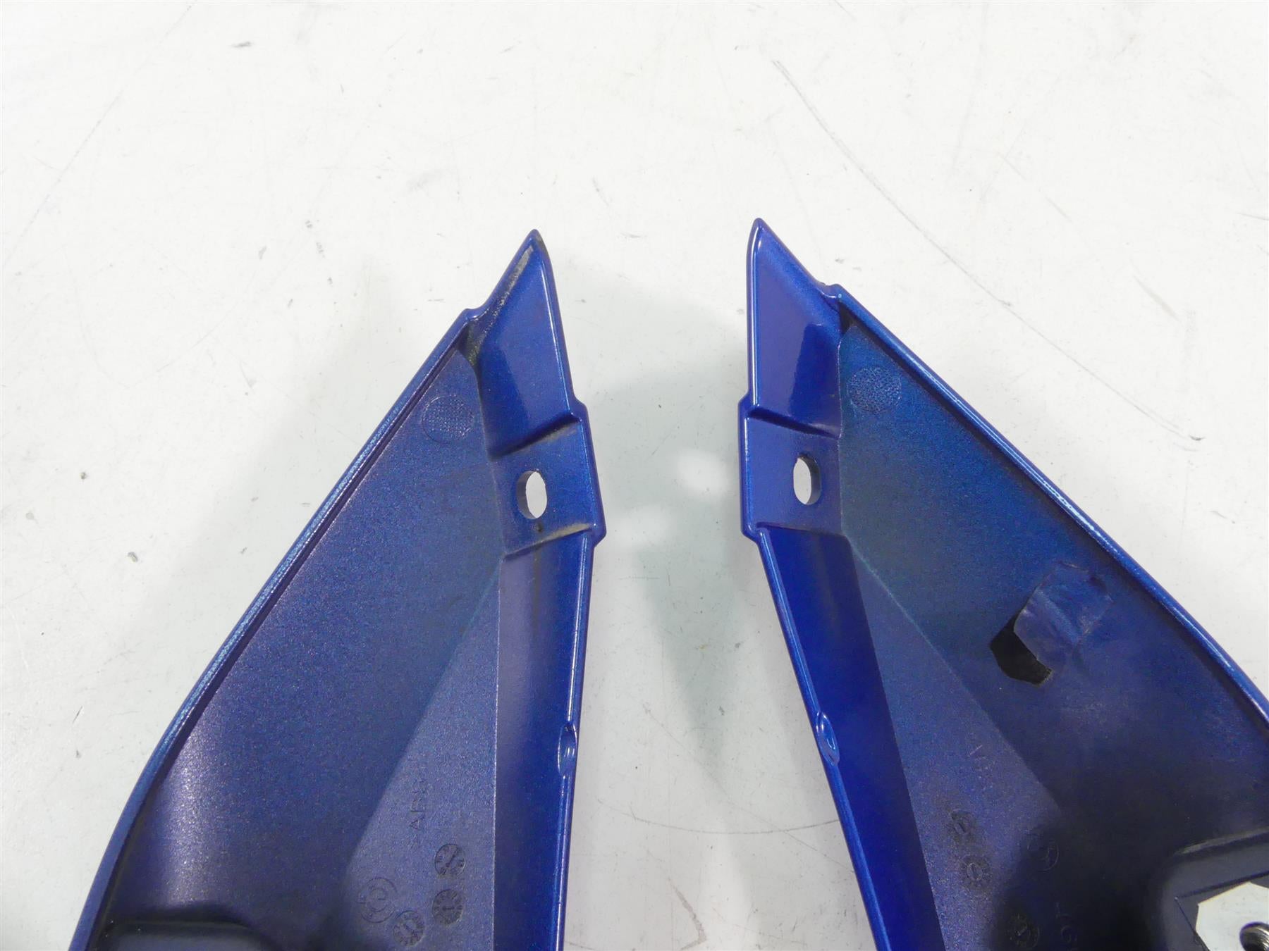 2016 BMW R1200RS K54 Tail Side Cover Fairing Set 46638543525 46638543526 {{ shop.shopifyCountryName }} - Mototech271