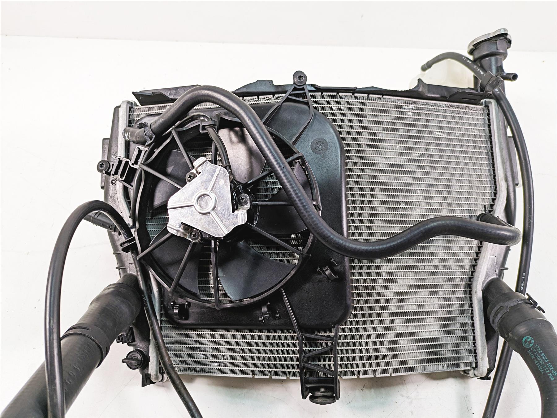 2015 BMW S1000RR K46 Radiator Fans Reservoir Hoses Set - Read 17118546822 {{ shop.shopifyCountryName }} - Mototech271