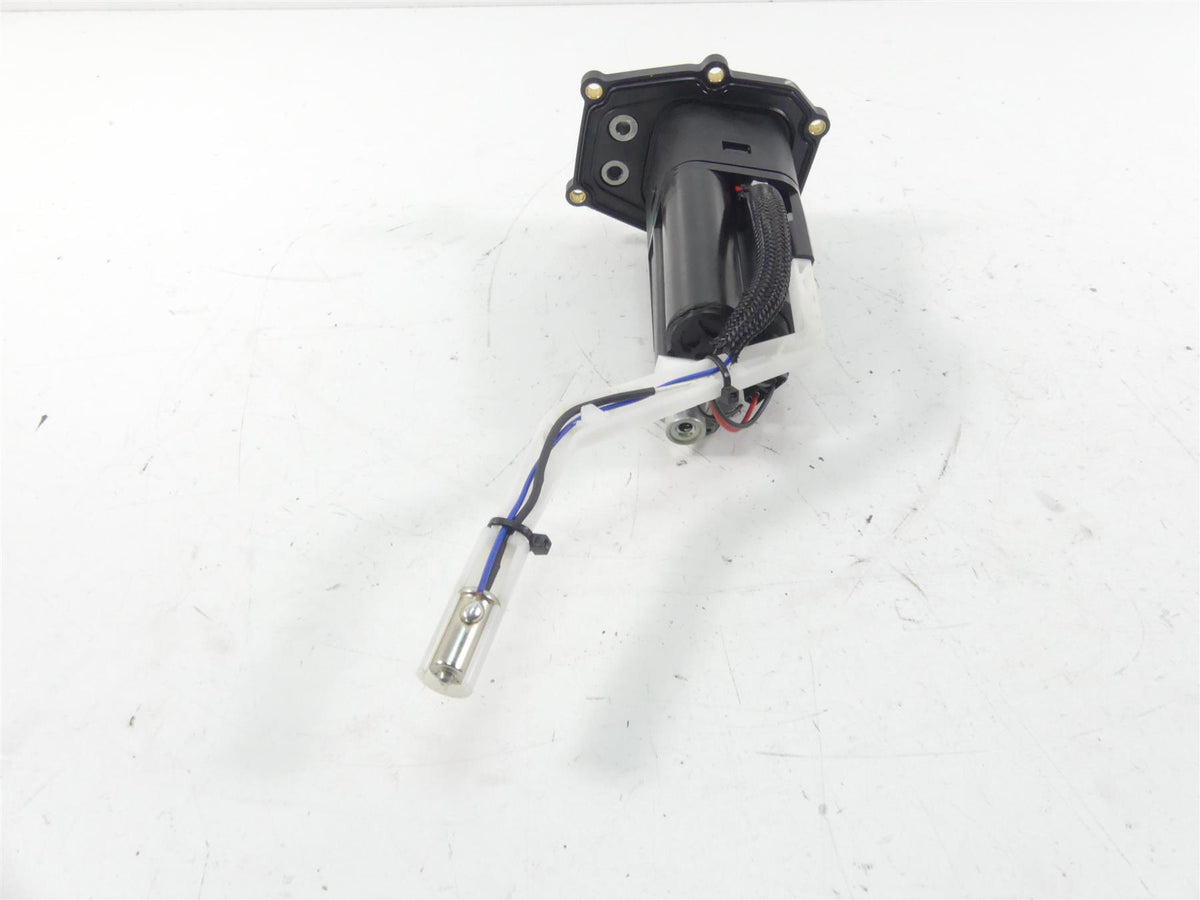2018 Ducati Hypermotard 939 SP Fuel Gas Petrol Pump - Tested 16024281A {{ shop.shopifyCountryName }} - Mototech271
