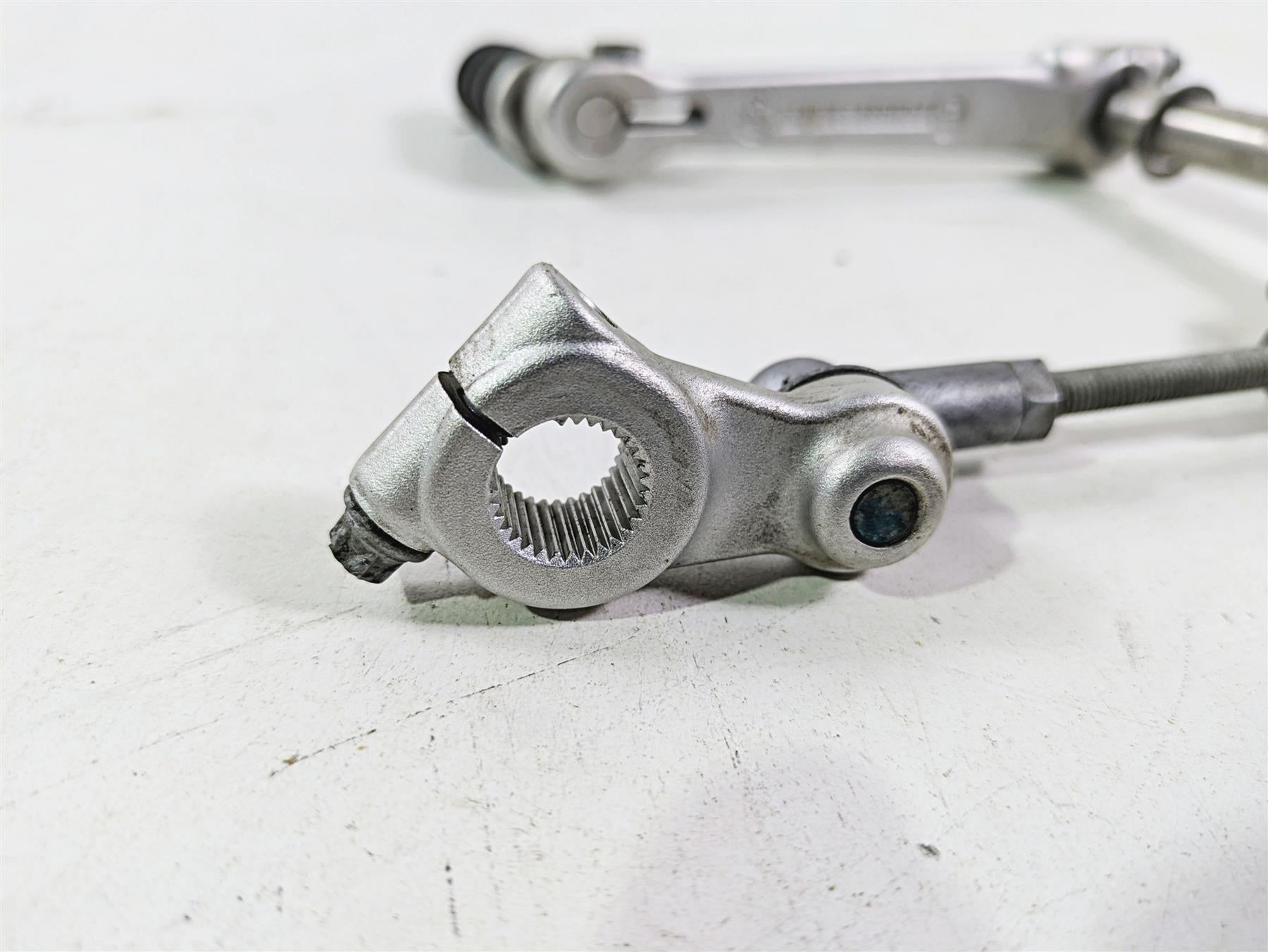 2009 BMW R1200GS K255 Adv Shifter Shift Lever & Linkage 46717691681 46717691682 {{ shop.shopifyCountryName }} - Mototech271