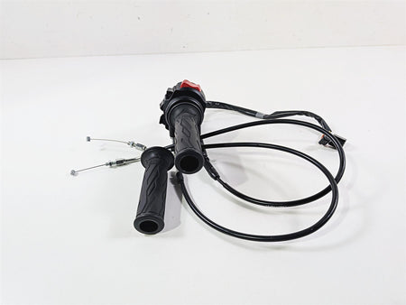 2024 Suzuki GSXR600 Right Hand Control Switch Throttle 37200-47H30 {{ shop.shopifyCountryName }} - Mototech271