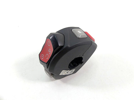 2022 Triumph Speed Triple 1200 RS Right Hand Start Control Switch T2044024 {{ shop.shopifyCountryName }} - Mototech271