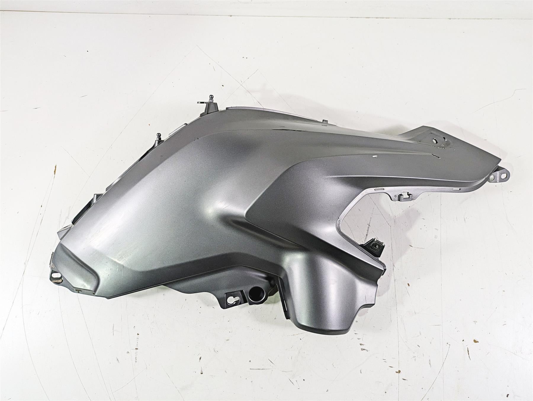 2016 BMW R1200GS GSW K50 Right Tank Side Fairing Set Granit Gray 46638533680 {{ shop.shopifyCountryName }} - Mototech271