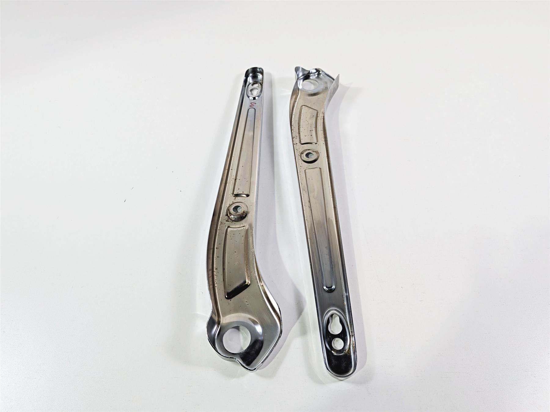 2014 Harley FXDL Dyna Low Rider Rear Fender Struts Braces 57300024 57300026 {{ shop.shopifyCountryName }} - Mototech271