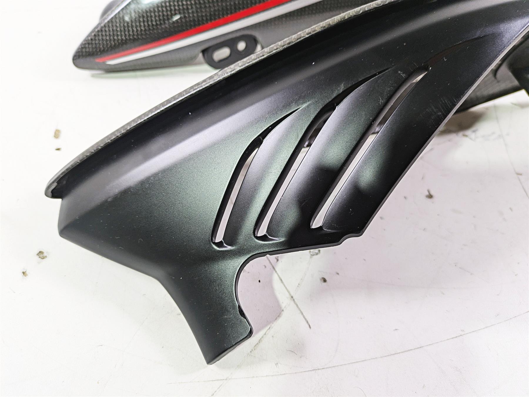 2019 Triumph Speed Triple RS 1050 Left Right Carbon Fiber Fairing Cover T2103002 {{ shop.shopifyCountryName }} - Mototech271