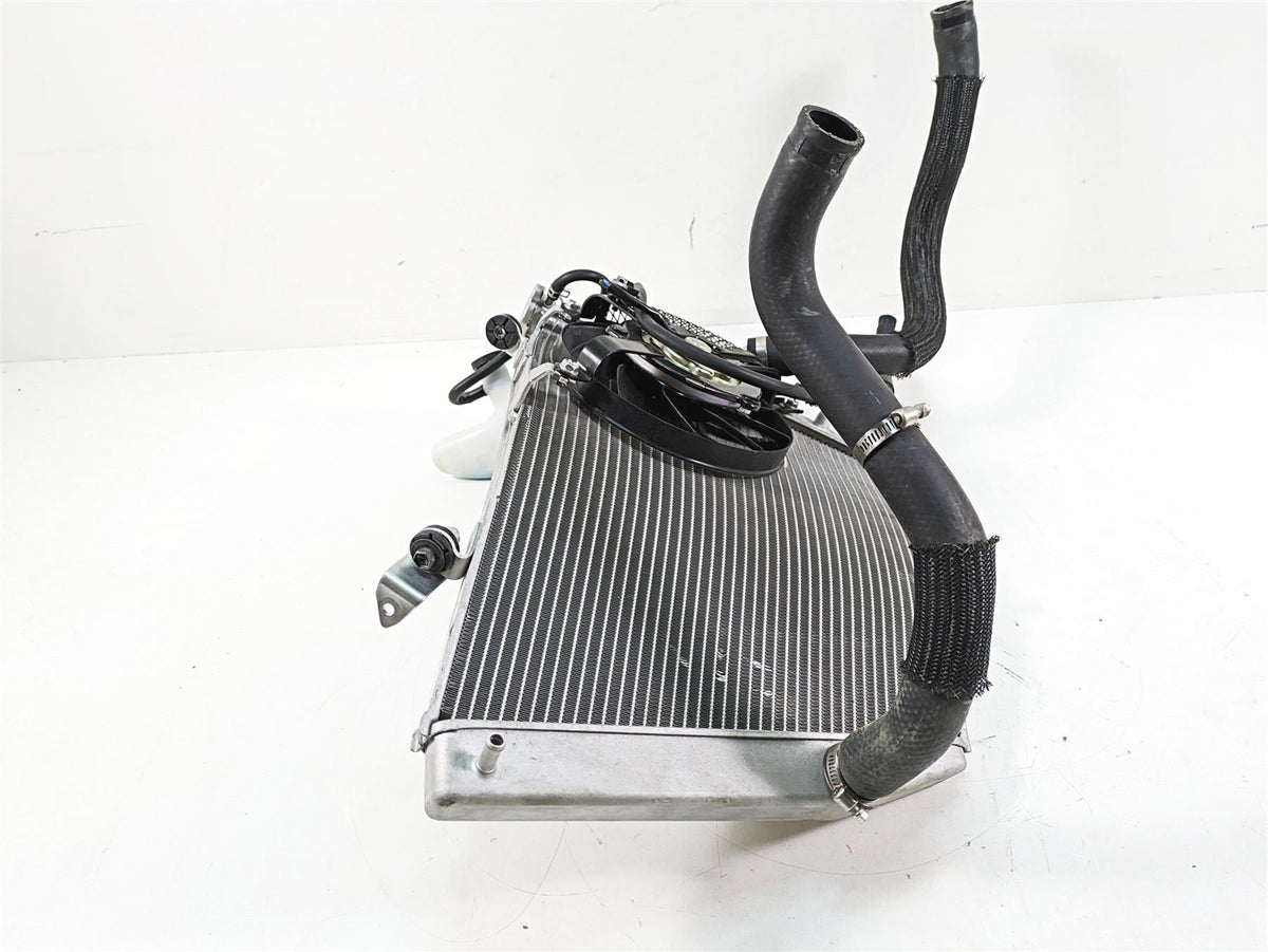 2022 Suzuki GSXR 750 Radiator Fan Reservoir Hoses Set 17710-14J00 {{ shop.shopifyCountryName }} - Mototech271