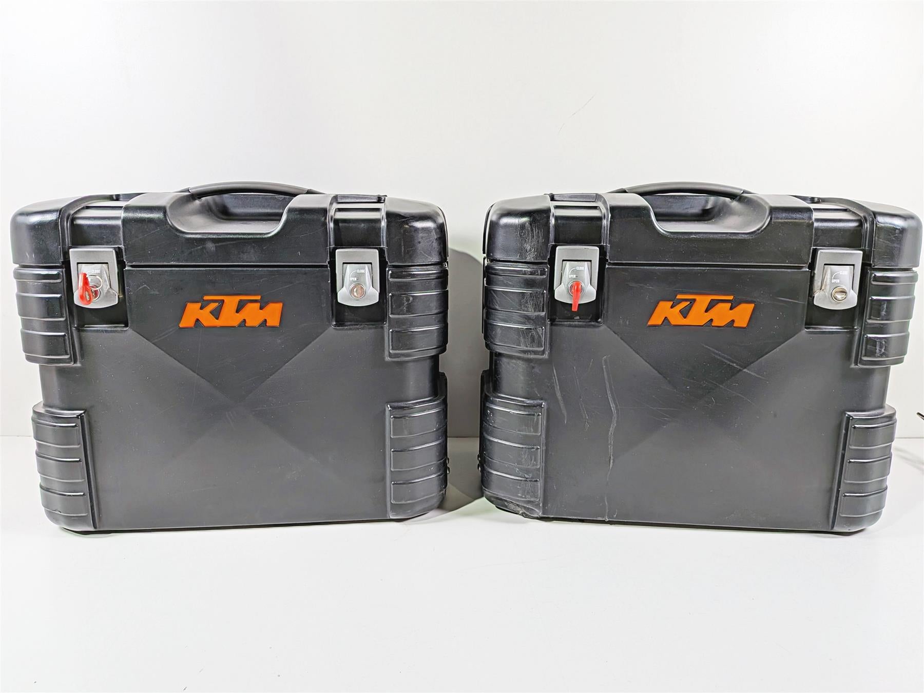2005 KTM 950 LC8 Adventure Saddlebags Luggage Bag & Pannier Rack Set {{ shop.shopifyCountryName }} - Mototech271