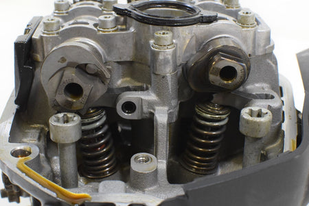 2016 BMW R1200R R1200 R K53 Right Cylinderhead Cylinder Head -Tested 11128546332 {{ shop.shopifyCountryName }} - Mototech271