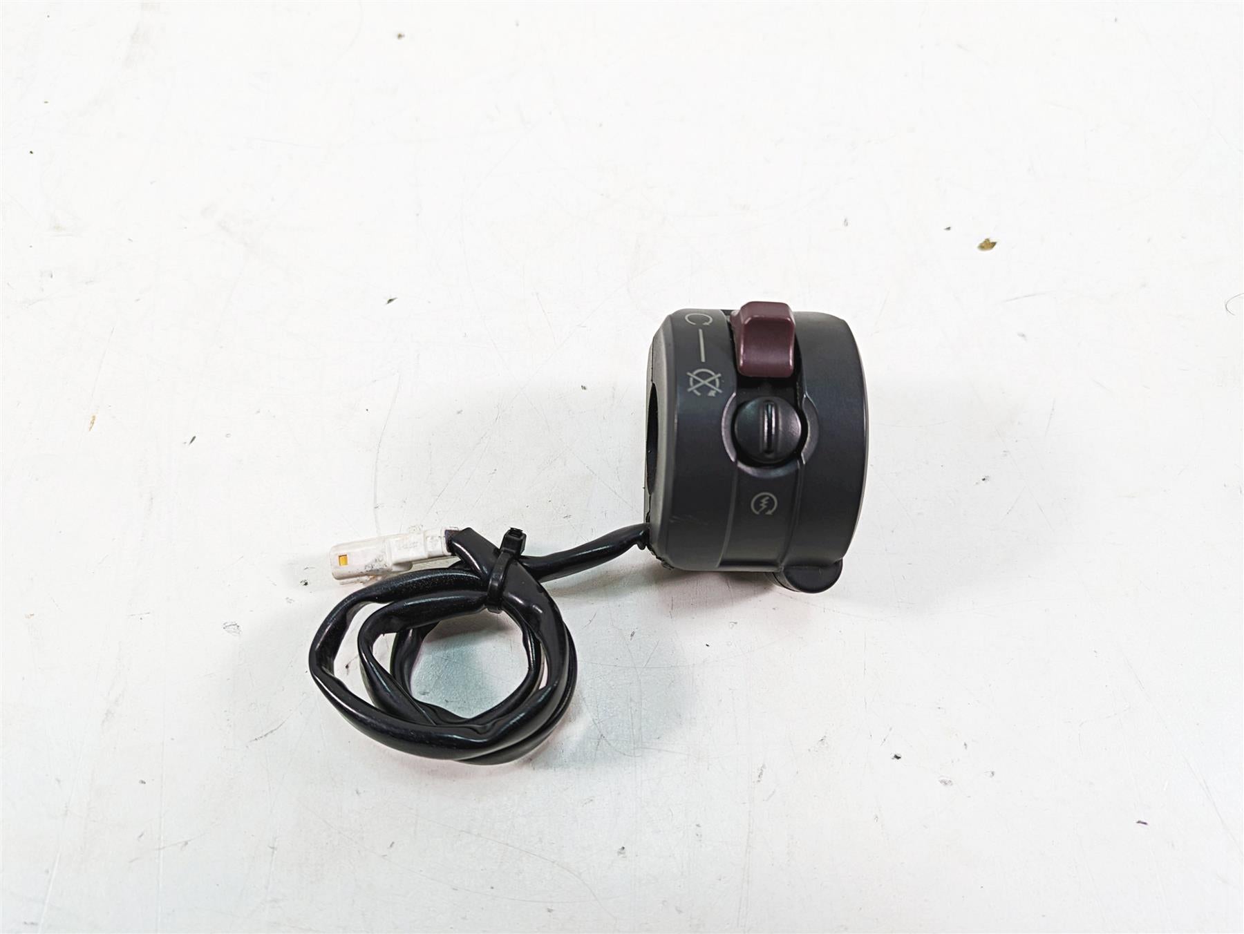 2016 Ducati Panigale 1299 S Right Hand Start Kill Control Switch 65010093I {{ shop.shopifyCountryName }} - Mototech271