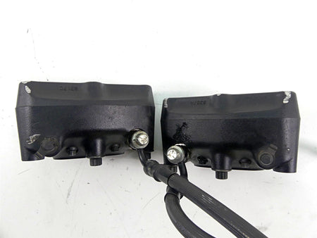 2007 Harley Touring FLHRC Road King Front Brake Caliper Set 44023-00C 44046-00D {{ shop.shopifyCountryName }} - Mototech271