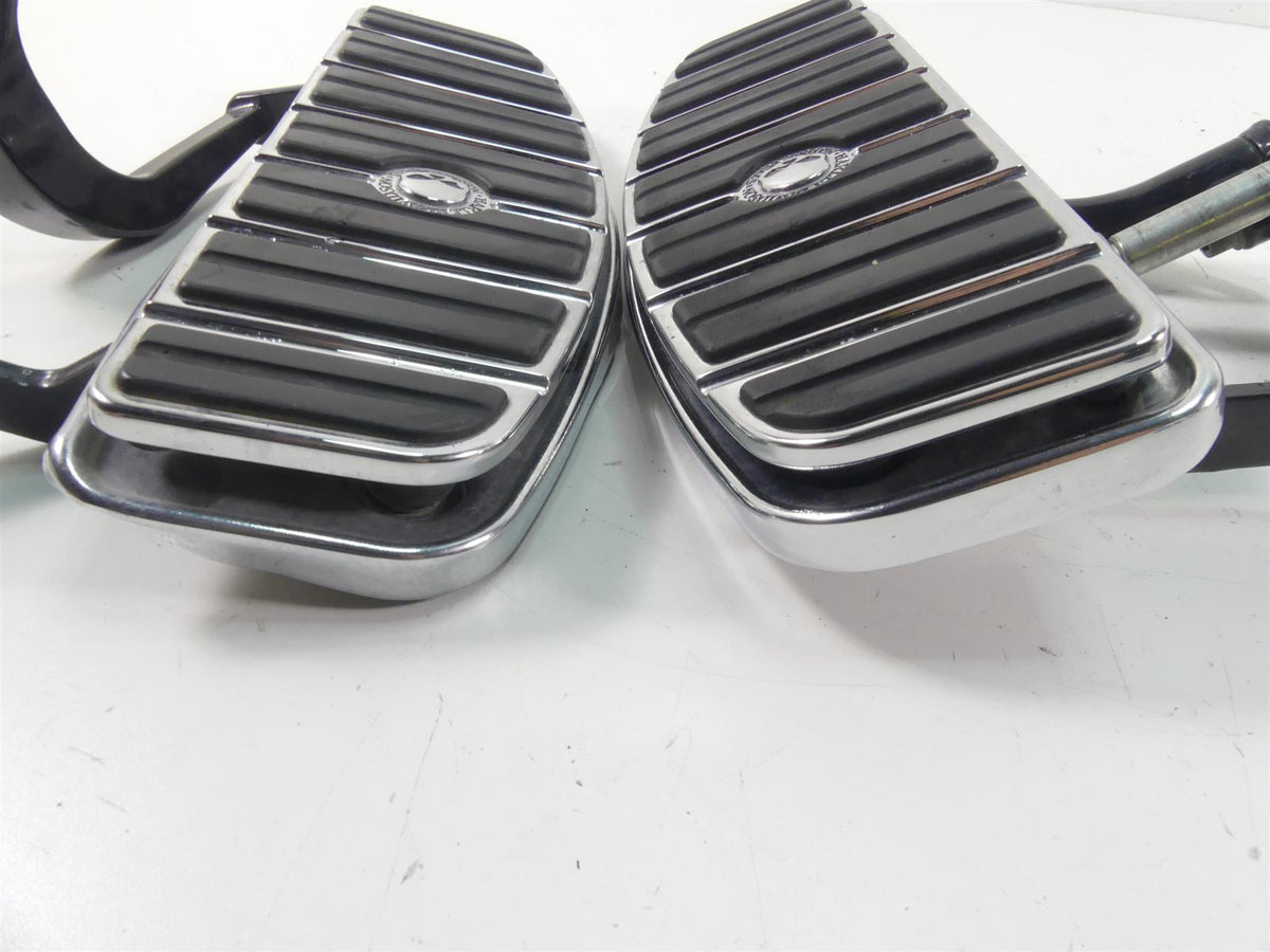 2012 Harley Touring FLHTK Electra Glide Willie G Skull Floor Board Set 50518-09 {{ shop.shopifyCountryName }} - Mototech271