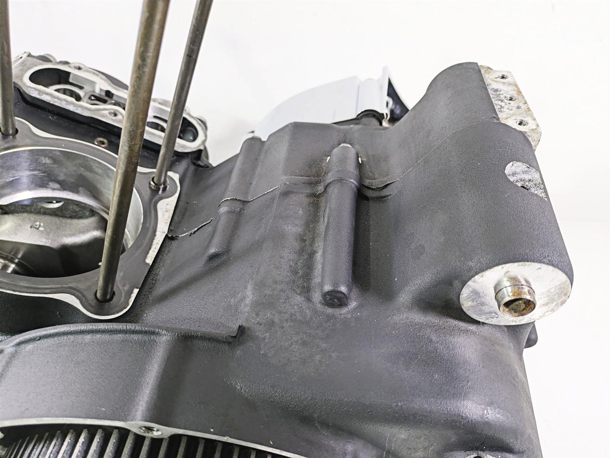 2018 Indian Chieftain Limited Engine Bottom End Crank Case & Shaft 3023078 {{ shop.shopifyCountryName }} - Mototech271