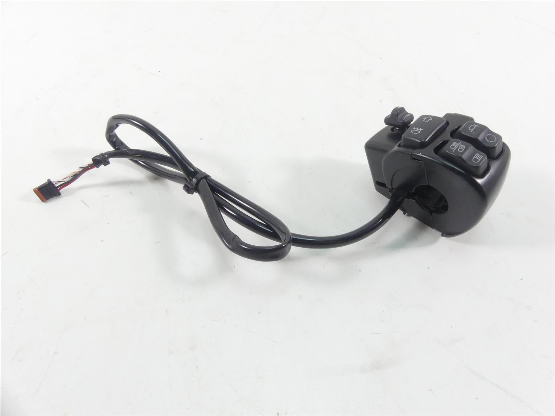 2019 Harley FLHC Softail Heritage Left Hand Cruise Control Switch 71500470 {{ shop.shopifyCountryName }} - Mototech271
