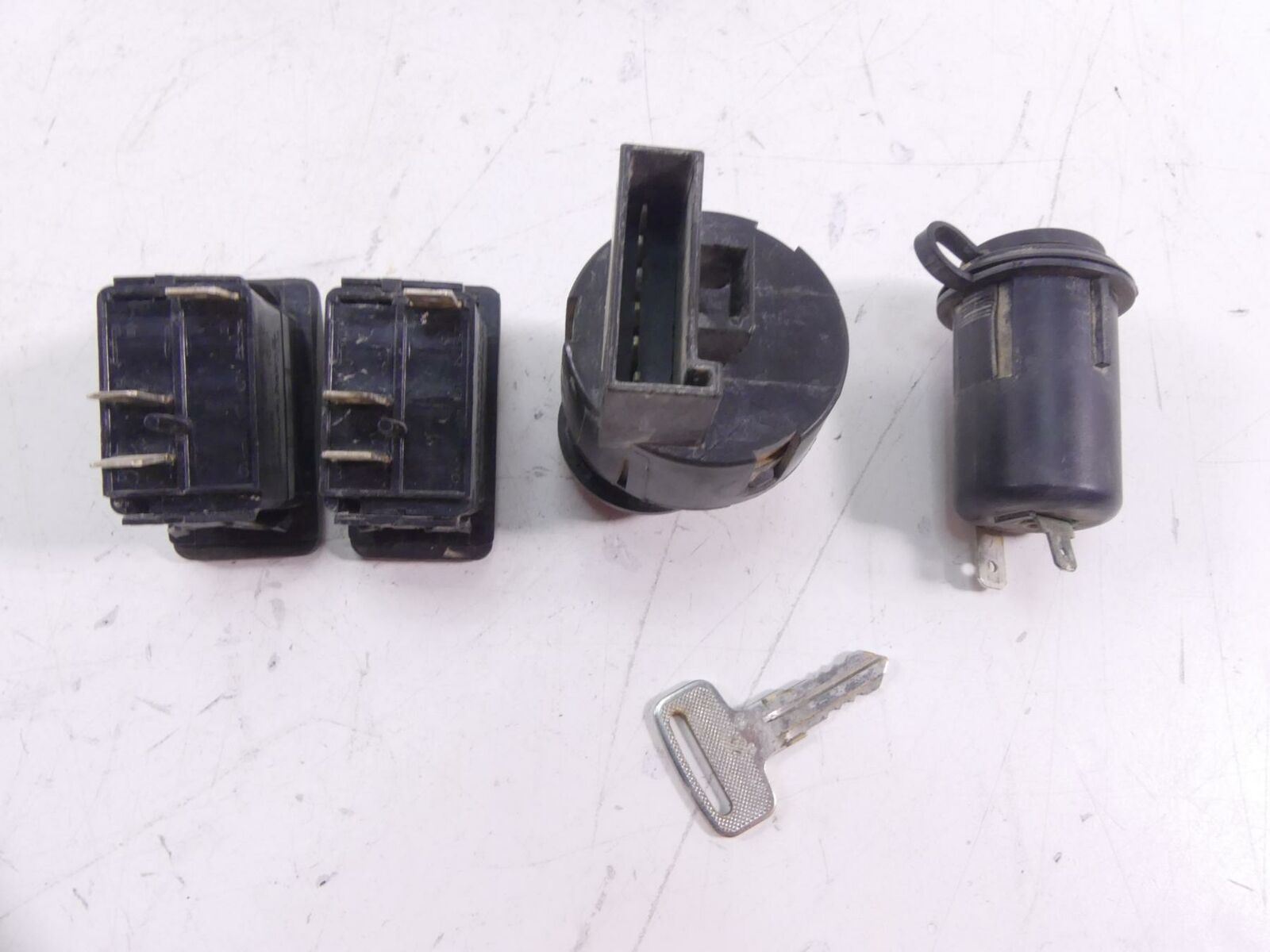 2015 Polaris RZR S 900 EPS Ignition & Lights Awd Switch + Key Set 4012165 401467 {{ shop.shopifyCountryName }} - Mototech271