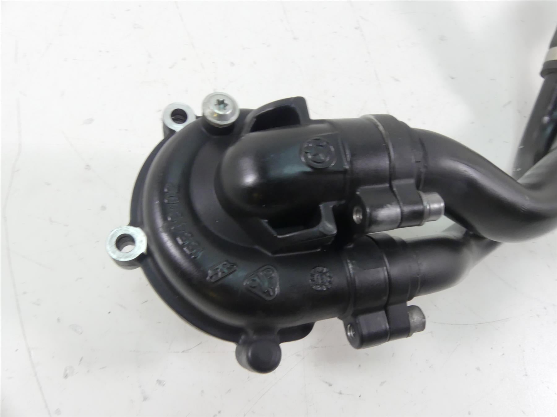 2015 BMW K1600GT K48 Waterpump Water Pump + Hoses Tube Set 11518544999 {{ shop.shopifyCountryName }} - Mototech271
