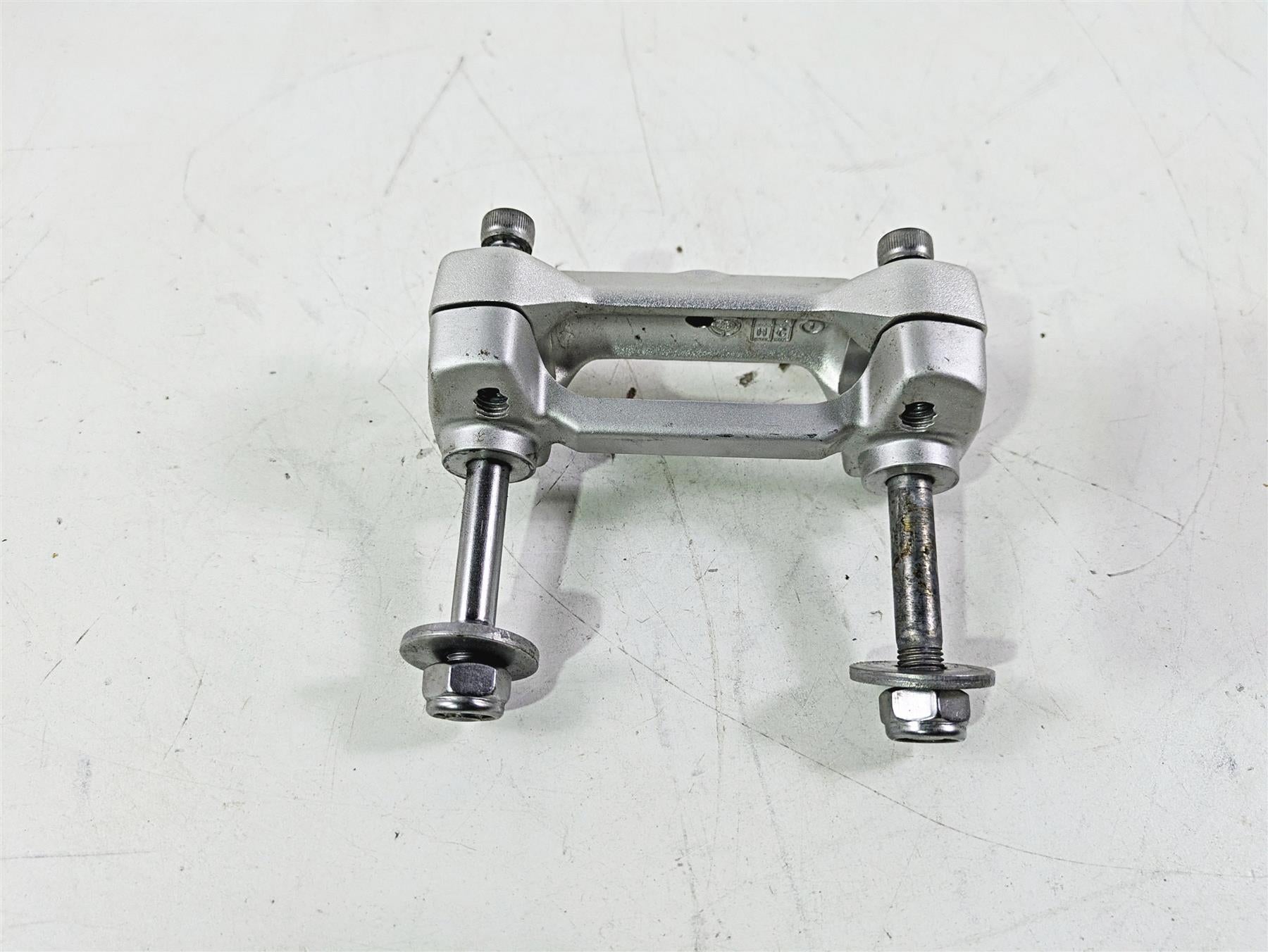 2023 BMW G310R K03 Handlebar Riser Holder Clamp Set 32718554120 {{ shop.shopifyCountryName }} - Mototech271
